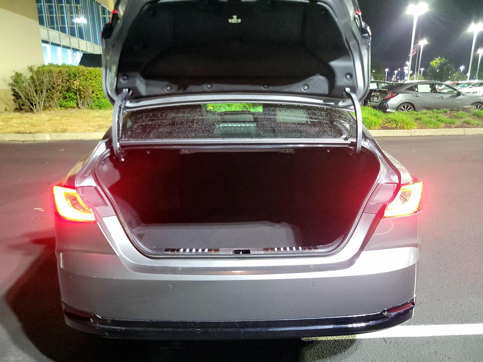 Thumbnail: 2025 Toyota Camry - 19