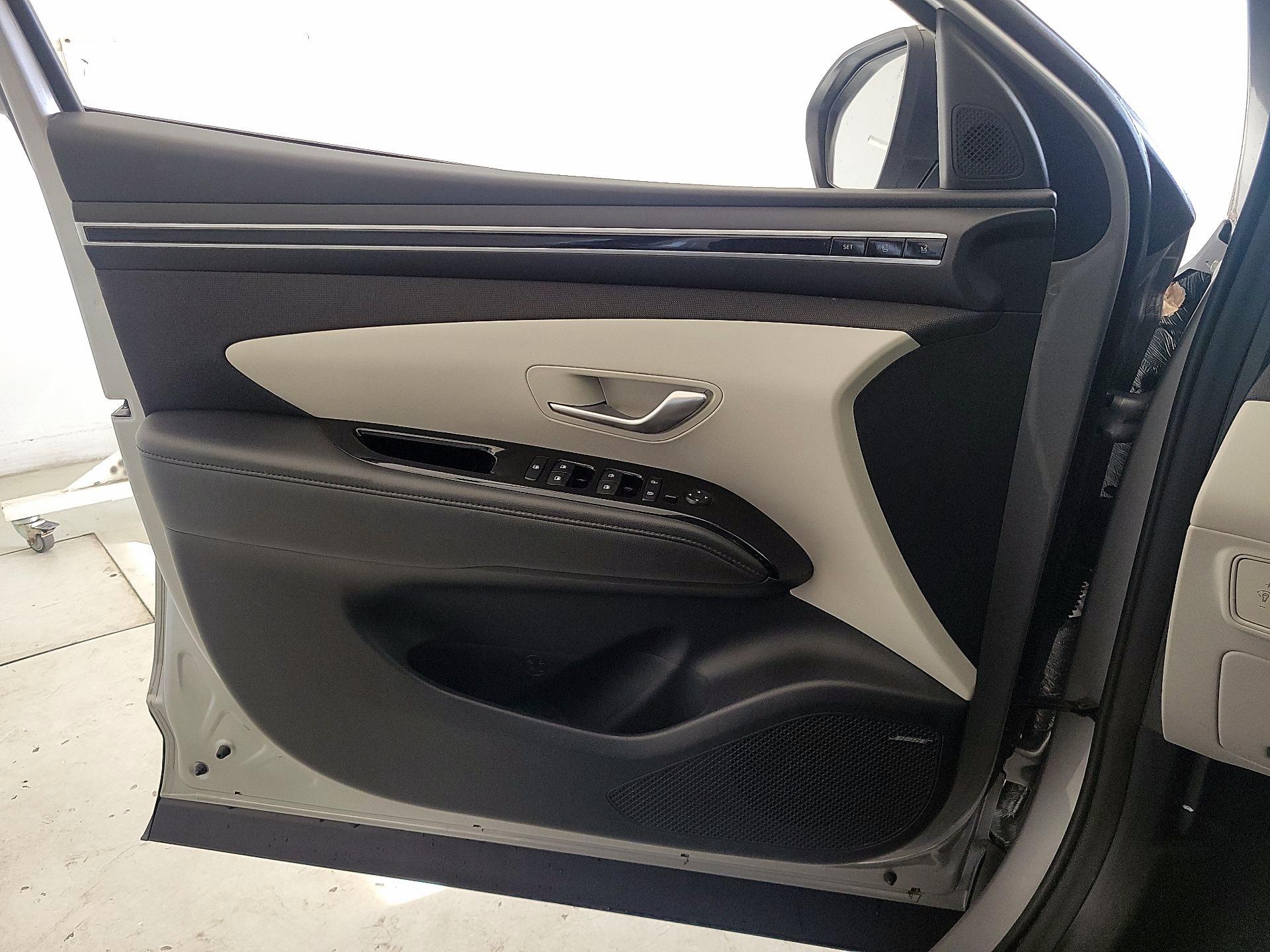 Thumbnail: 2022 Hyundai Tucson - 12