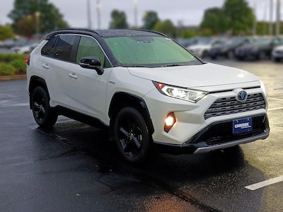 White 2020 Toyota RAV4 Hybrid XSE
