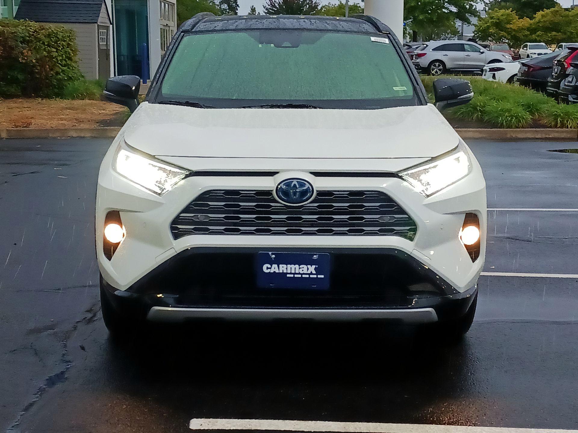 Thumbnail: 2020 Toyota RAV4 - 2