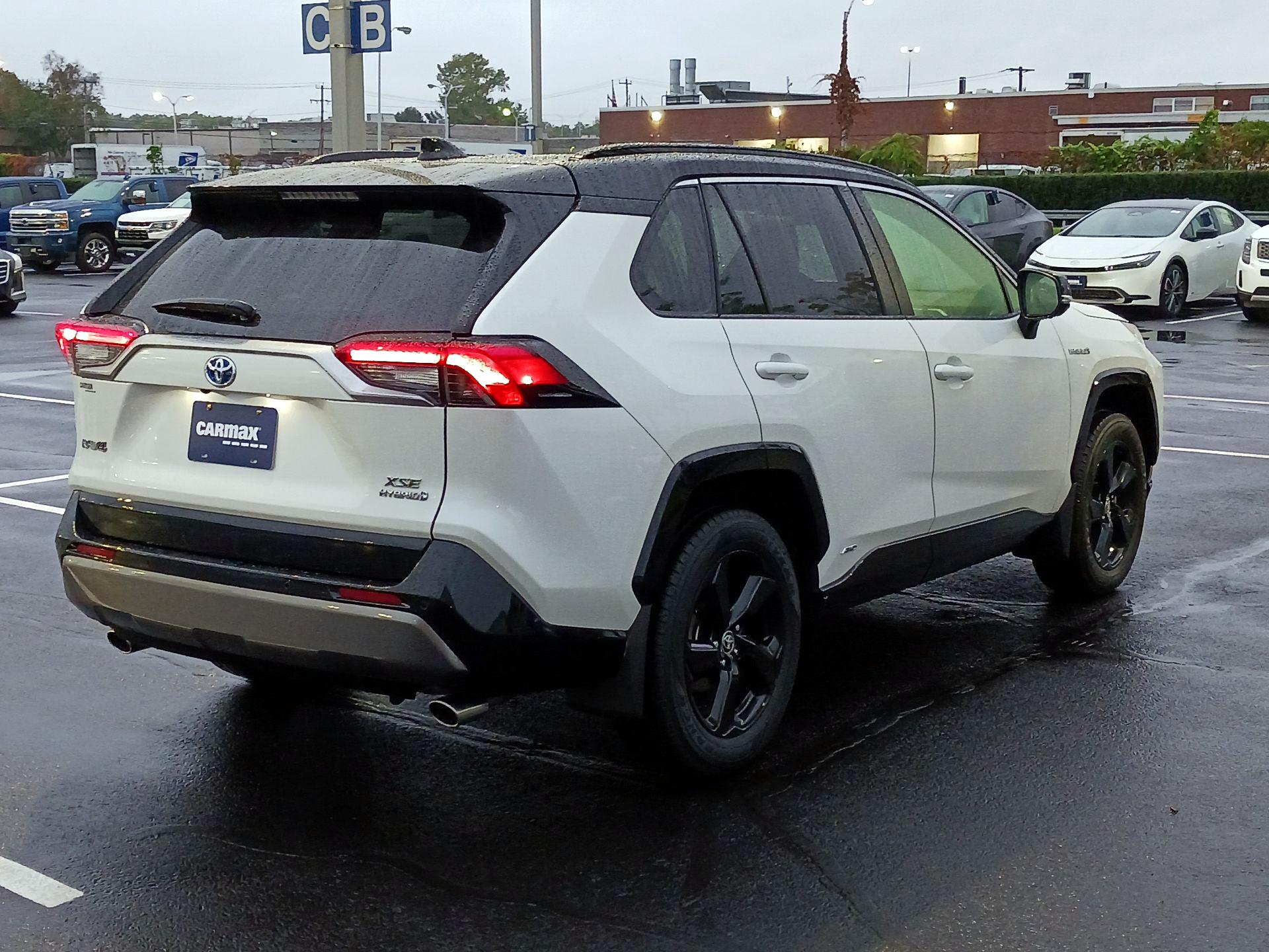 Thumbnail: 2020 Toyota RAV4 - 5