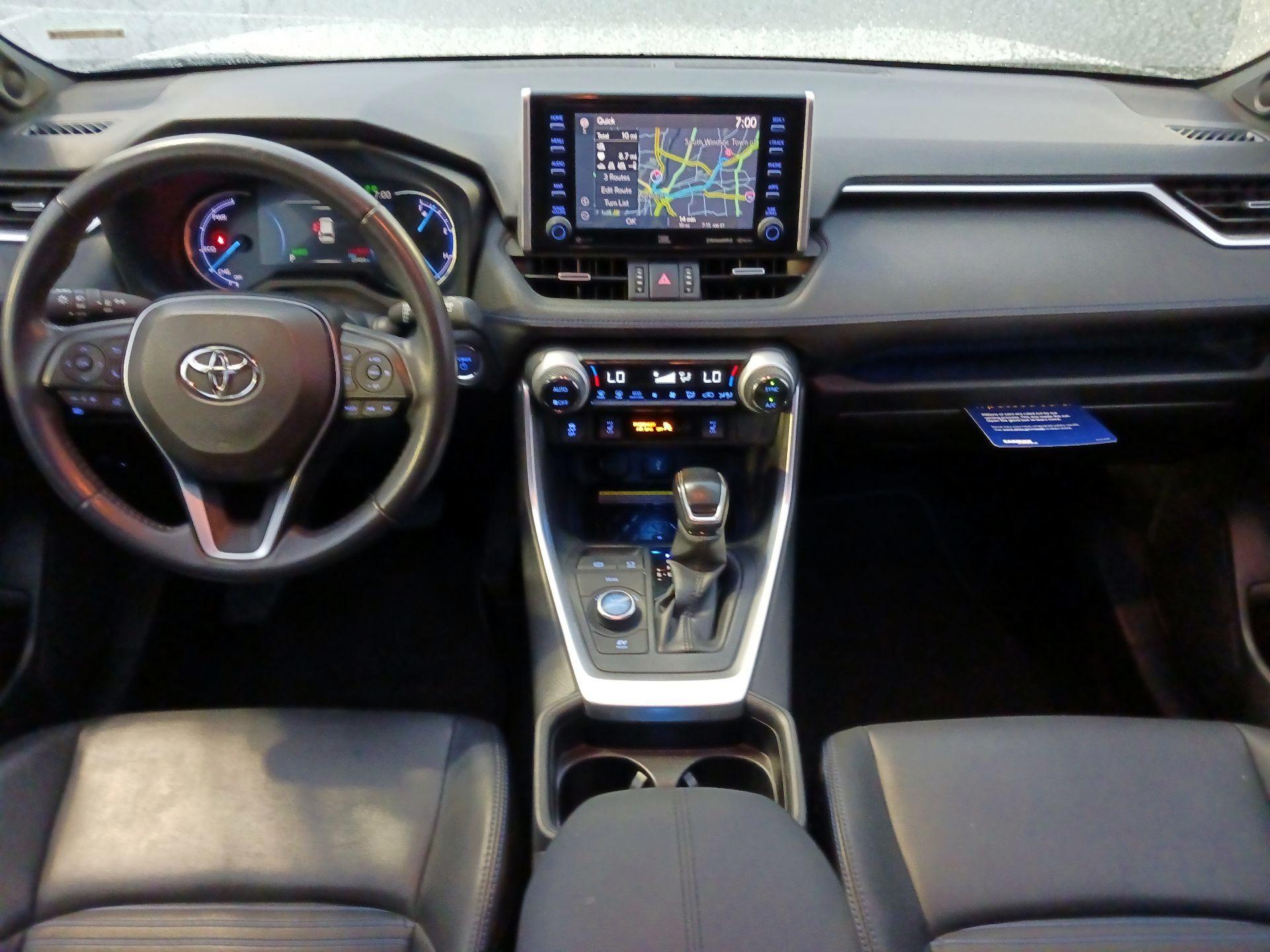 Thumbnail: 2020 Toyota RAV4 - 8