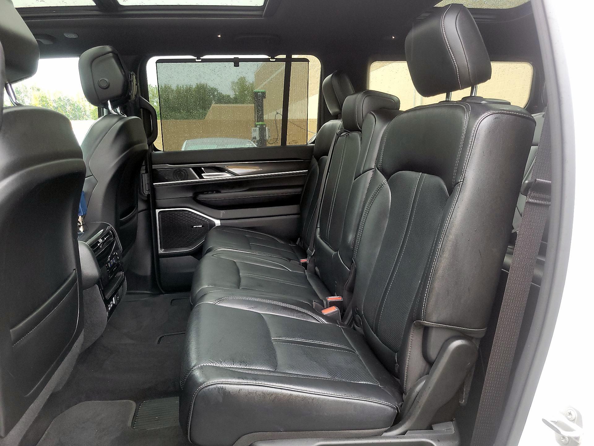 Thumbnail: 2023 Jeep Wagoneer - 19