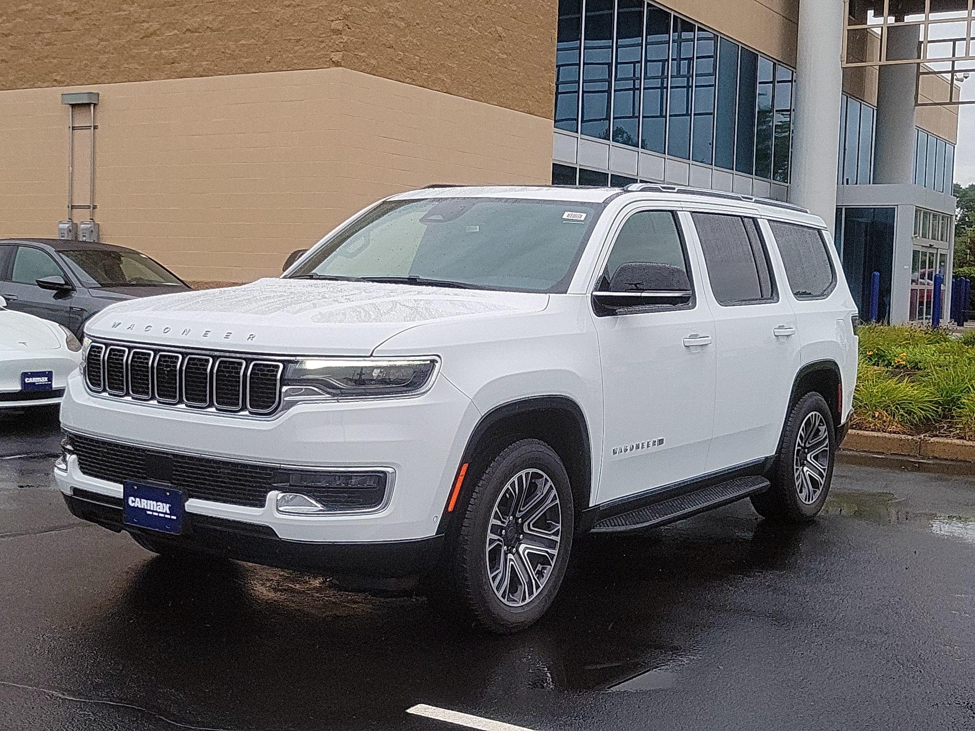 Thumbnail: 2023 Jeep Wagoneer - 3