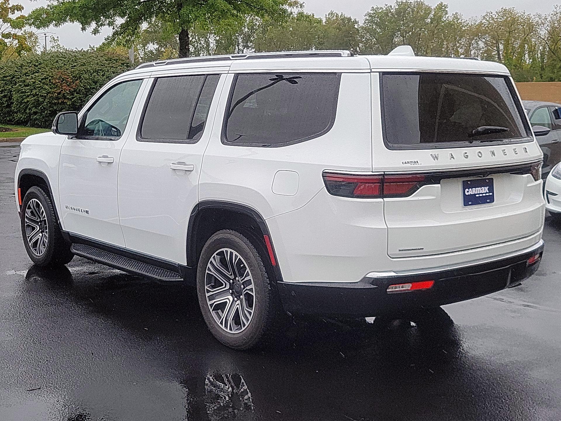 Thumbnail: 2023 Jeep Wagoneer - 7