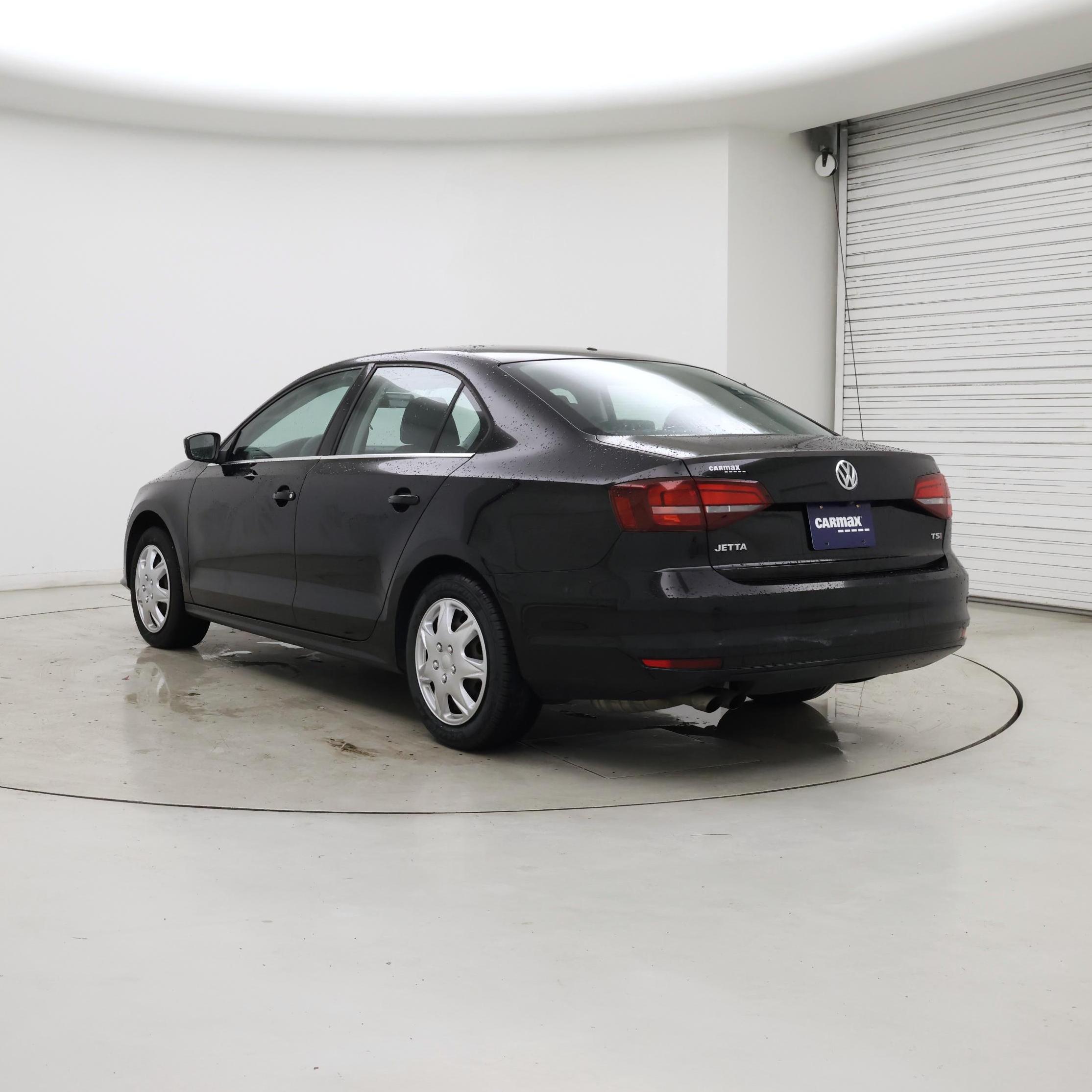 Thumbnail: 2017 Volkswagen Jetta - 2