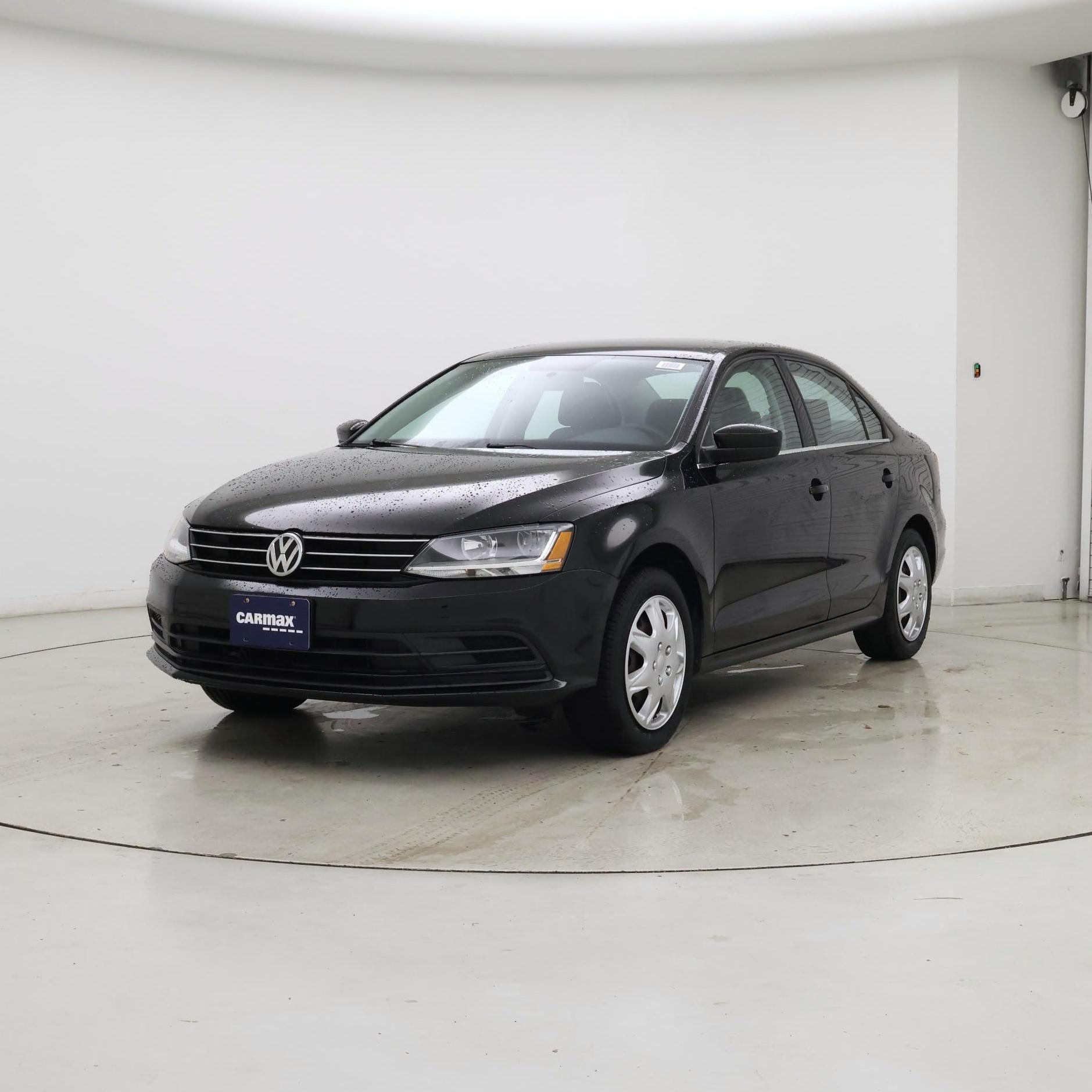 Thumbnail: 2017 Volkswagen Jetta - 4