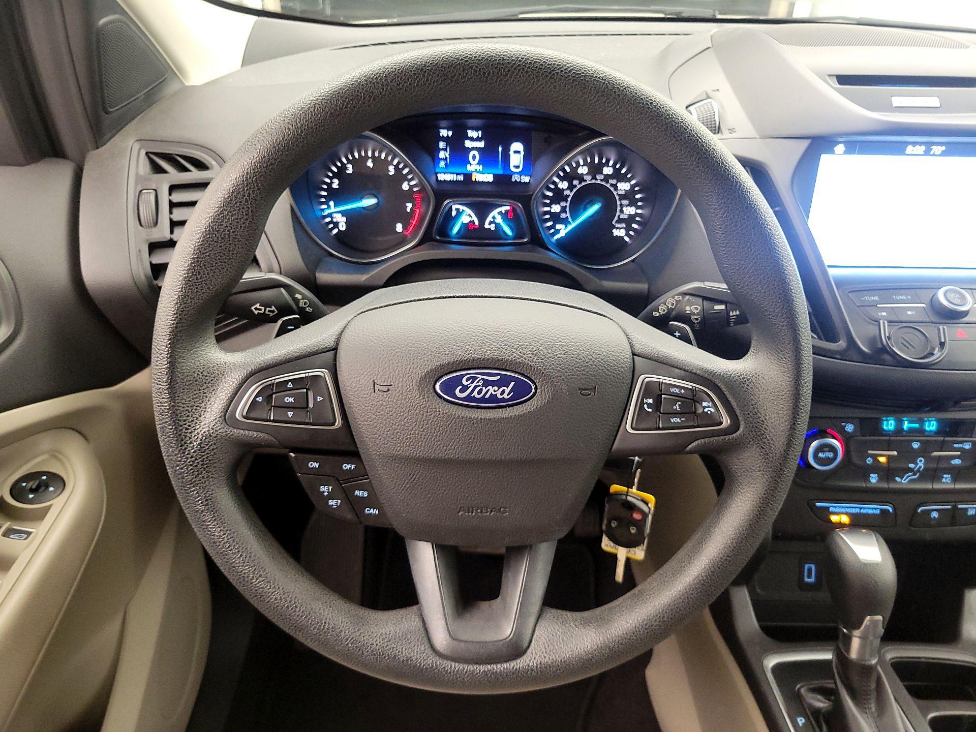 Thumbnail: 2017 Ford Escape - 10