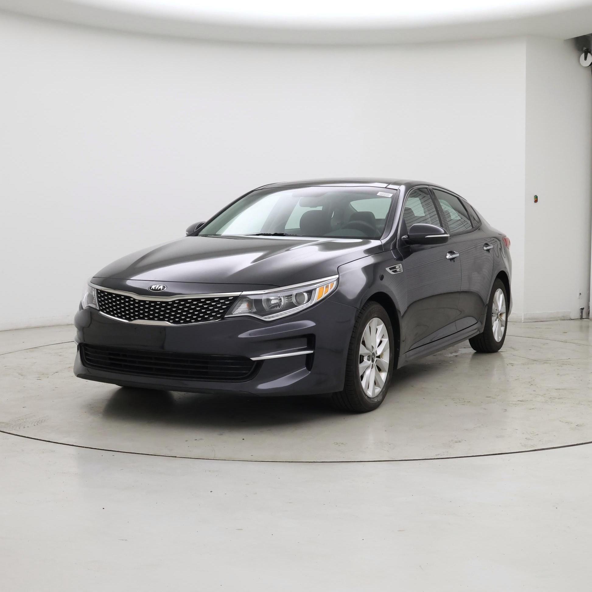 Thumbnail: 2018 Kia Optima - 4