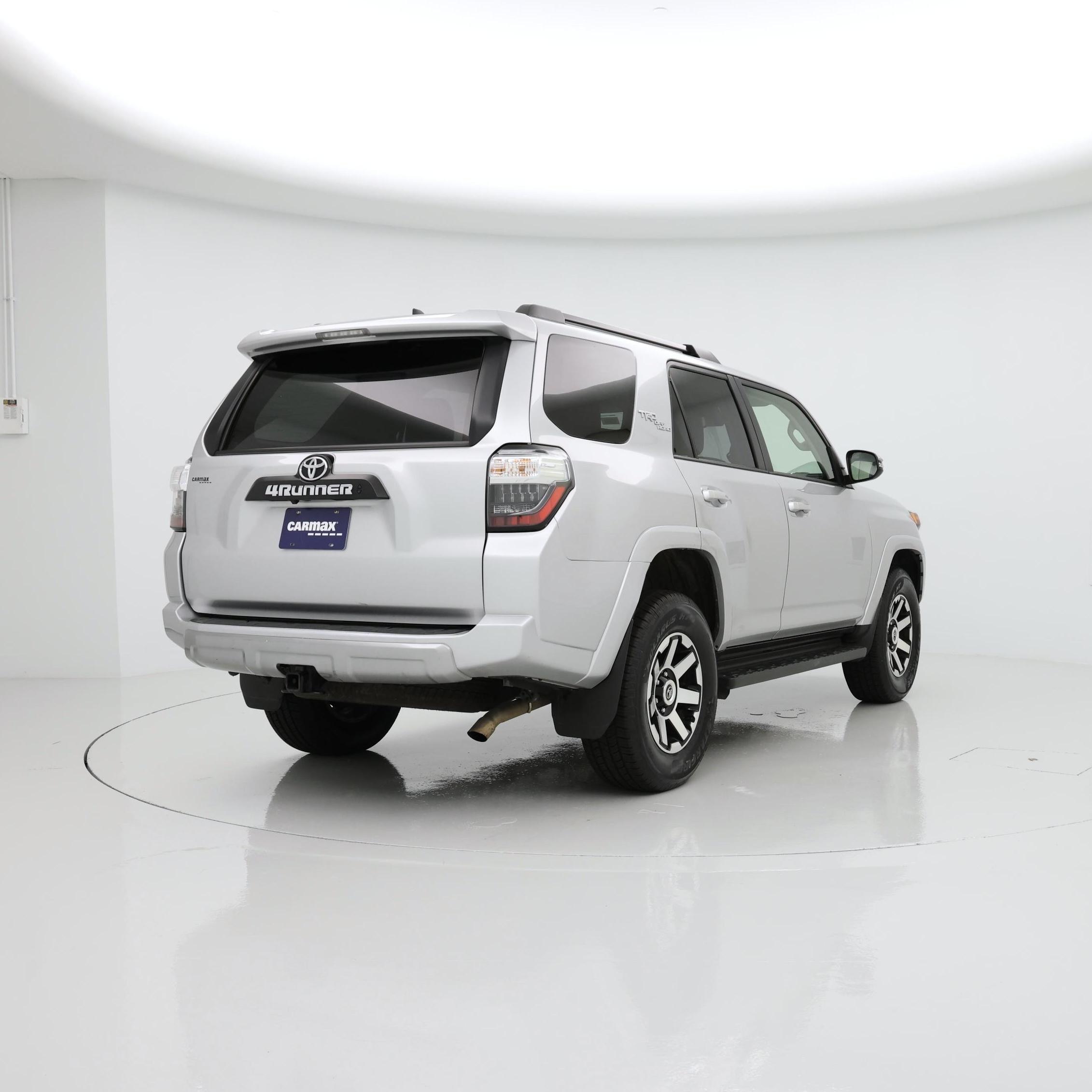 Thumbnail: 2024 Toyota 4Runner - 8