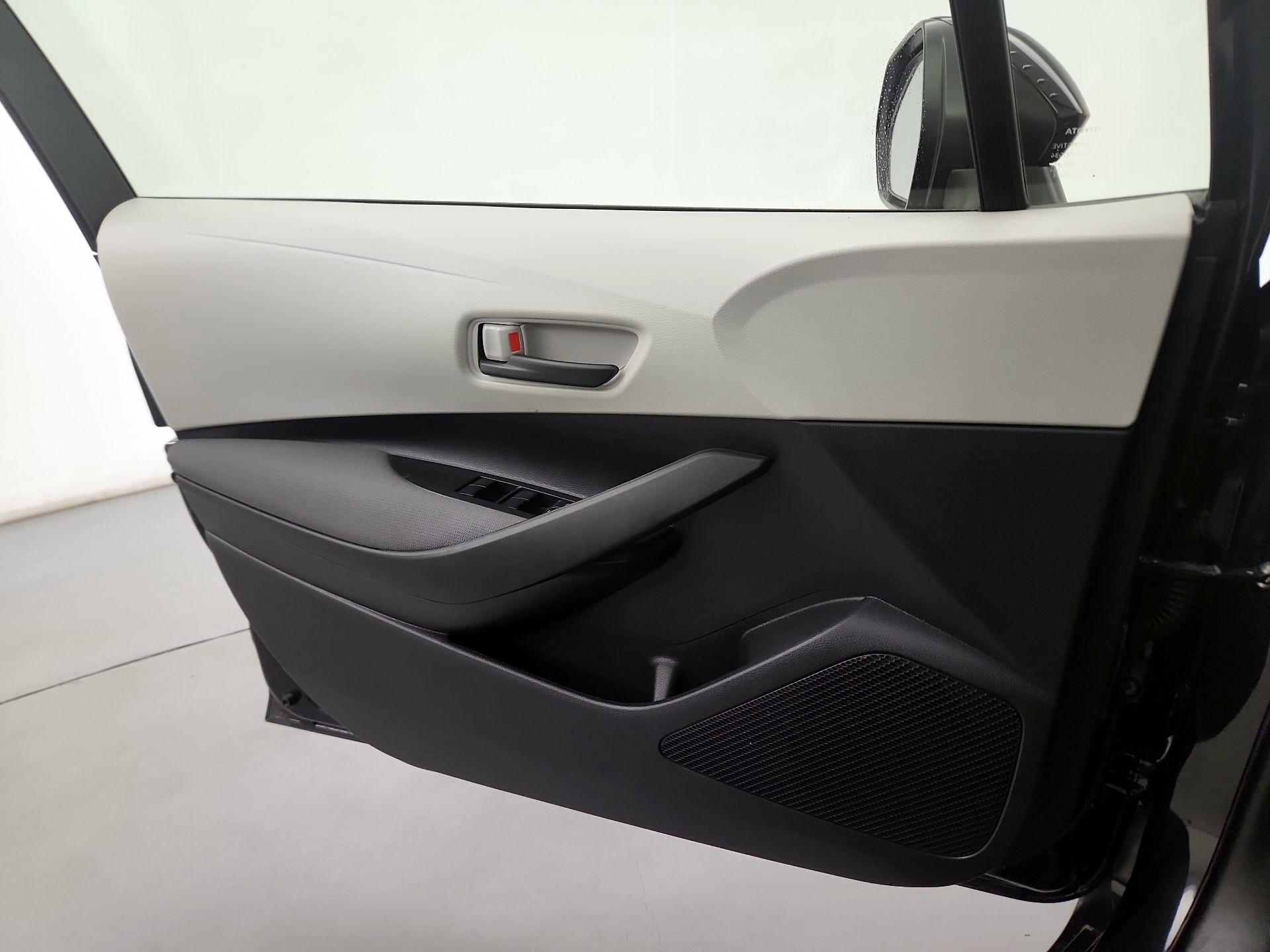 Thumbnail: 2022 Toyota Corolla - 12