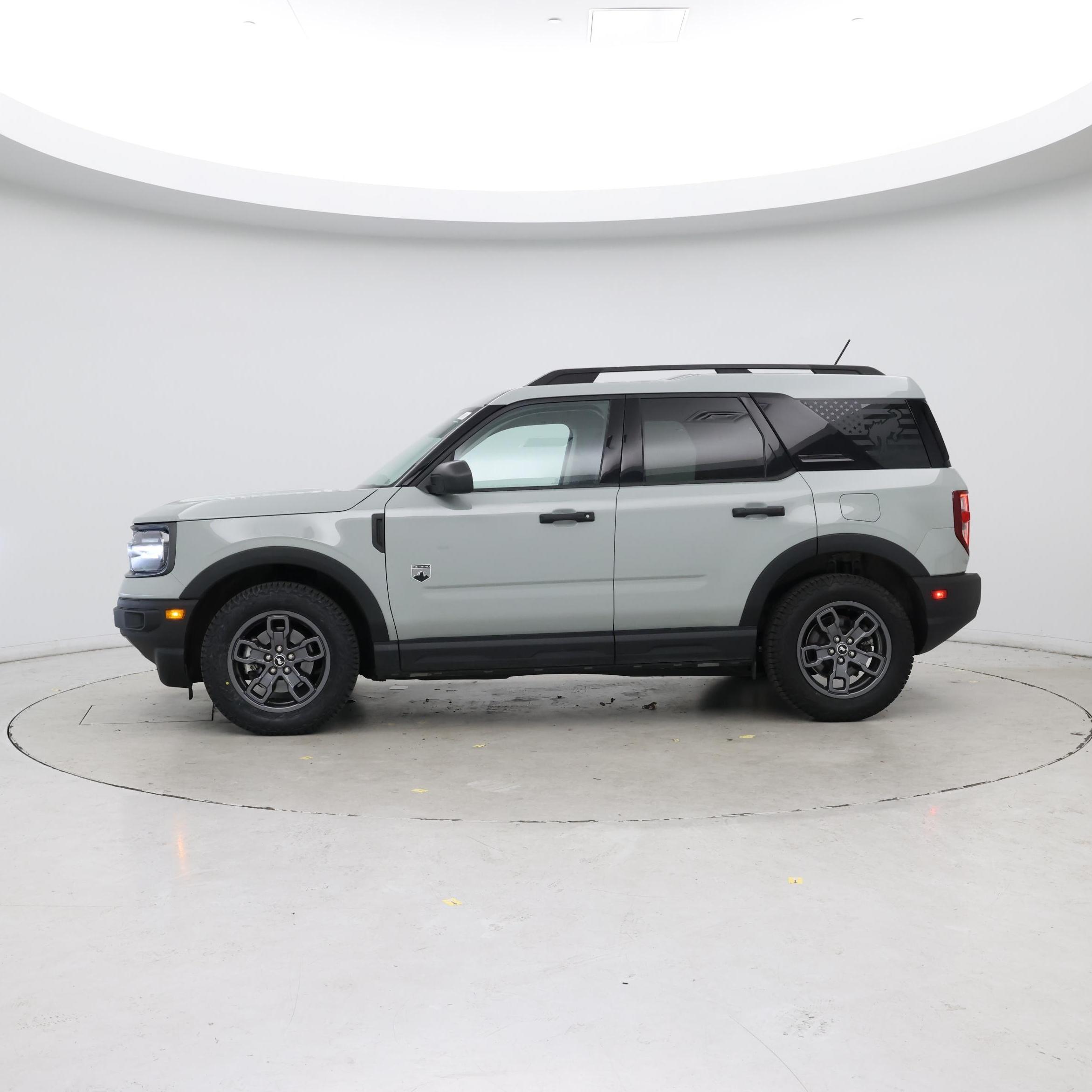 Thumbnail: 2021 Ford Bronco Sport - 3