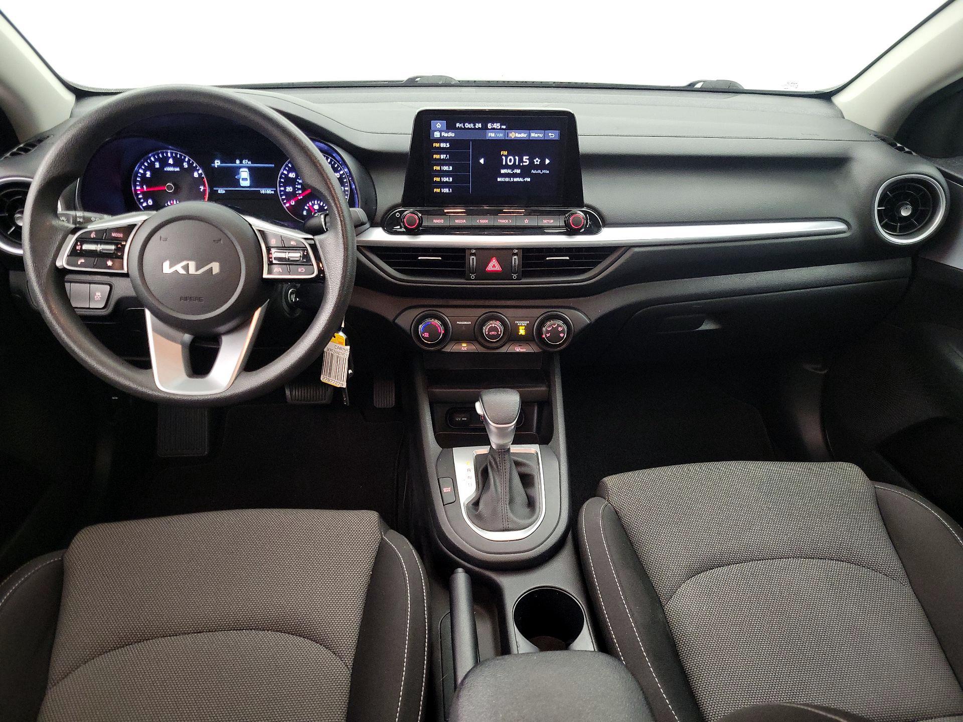 Thumbnail: 2023 Kia Forte - 9