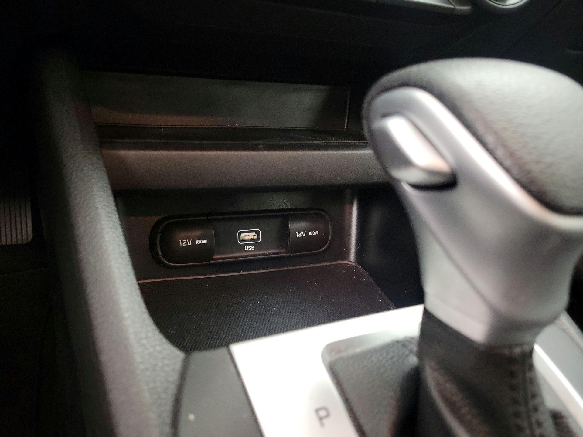 Thumbnail: 2023 Kia Forte - 18