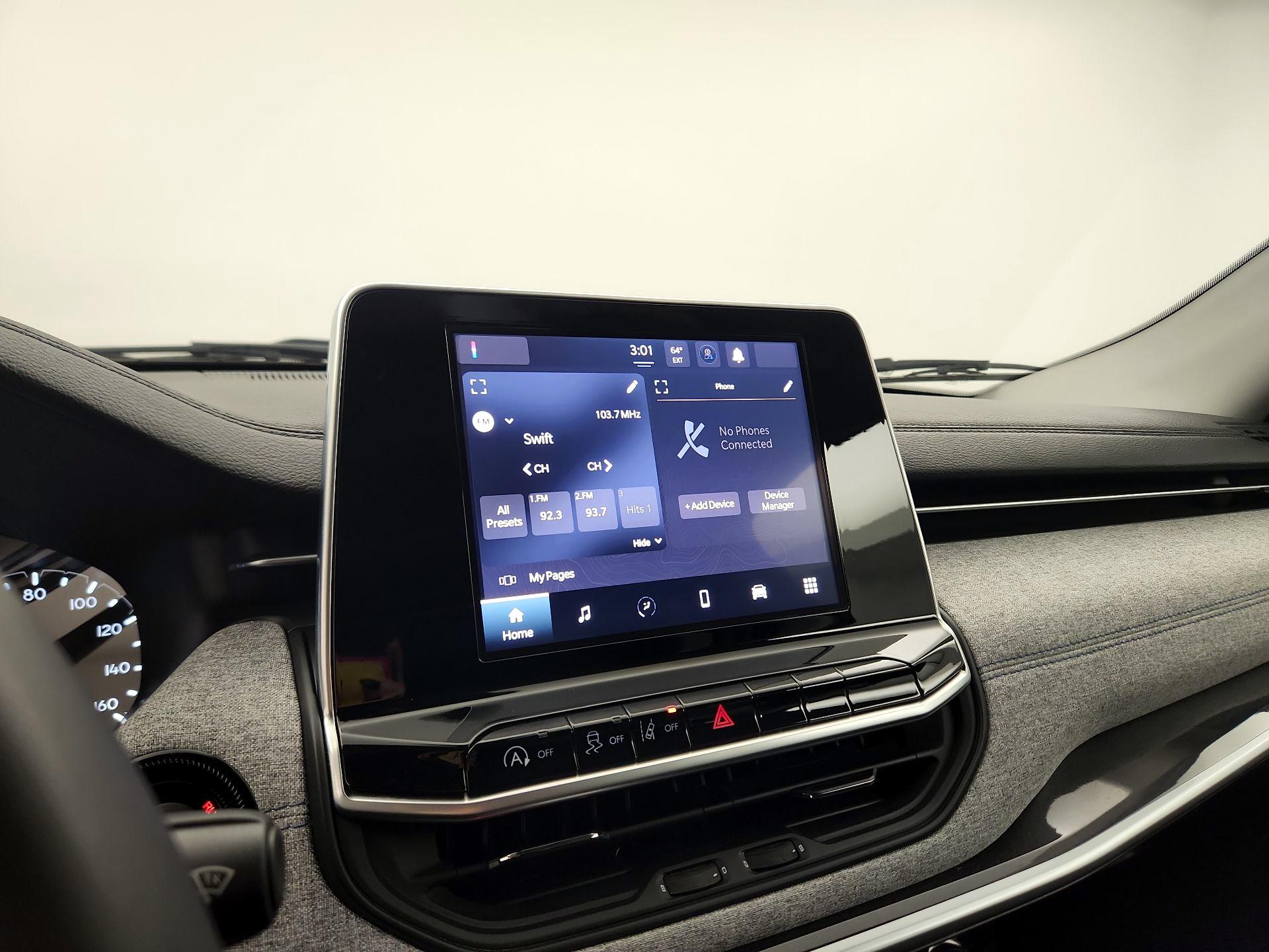Thumbnail: 2022 Jeep Compass - 15
