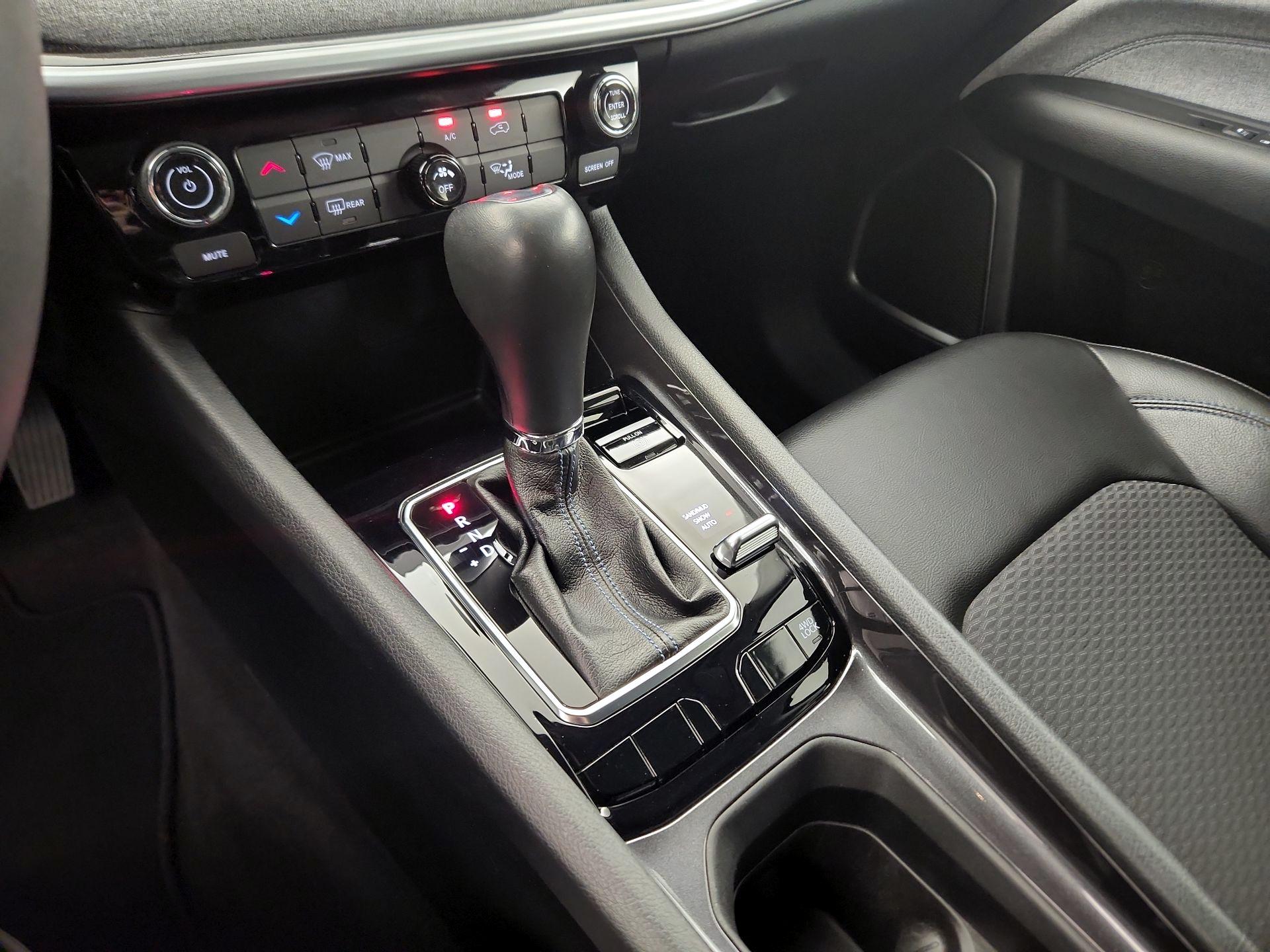 Thumbnail: 2022 Jeep Compass - 17