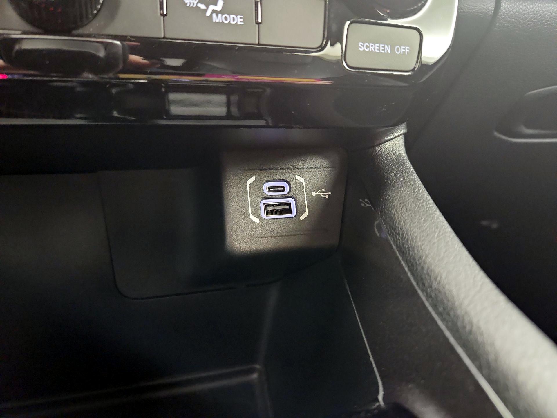Thumbnail: 2022 Jeep Compass - 18