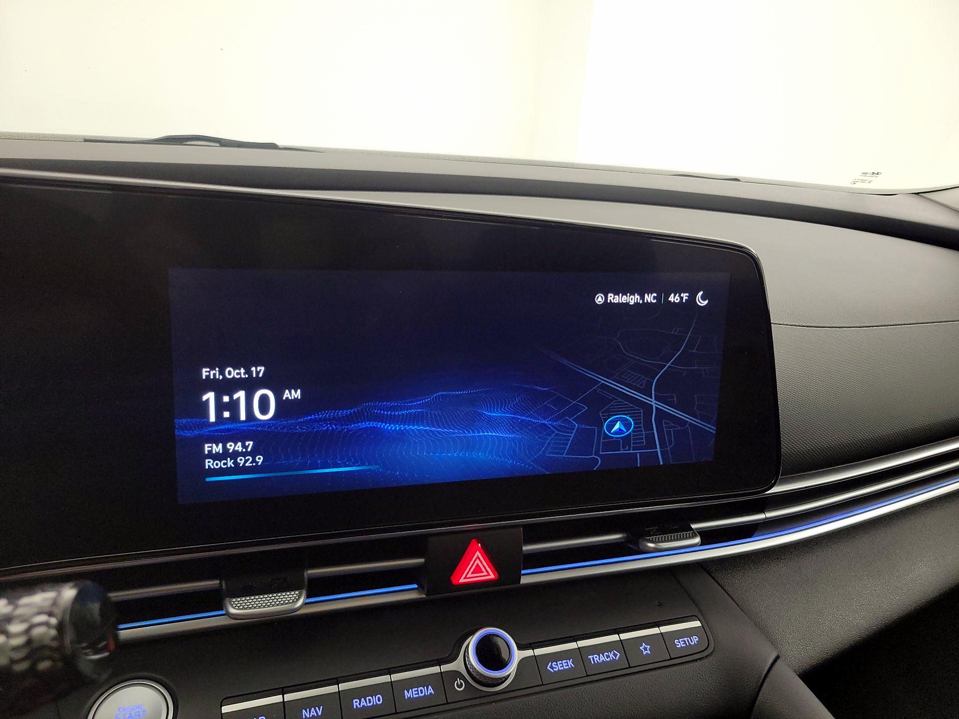 Thumbnail: 2023 Hyundai Elantra - 16