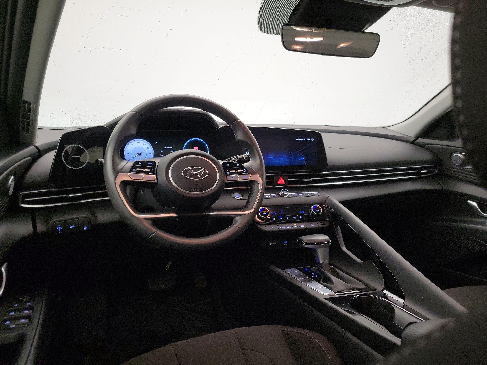 Thumbnail: 2023 Hyundai Elantra - 9