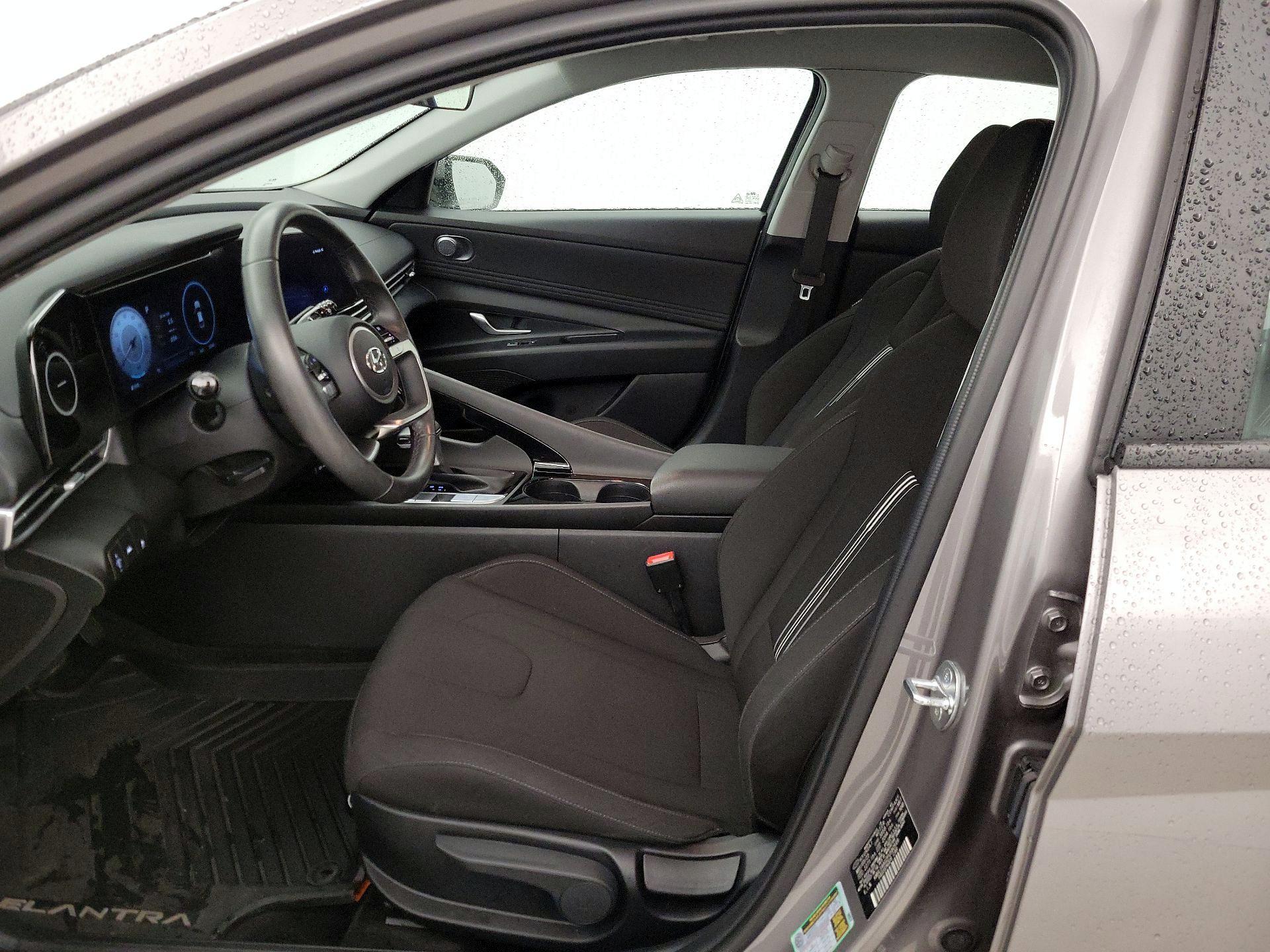 Thumbnail: 2023 Hyundai Elantra - 11
