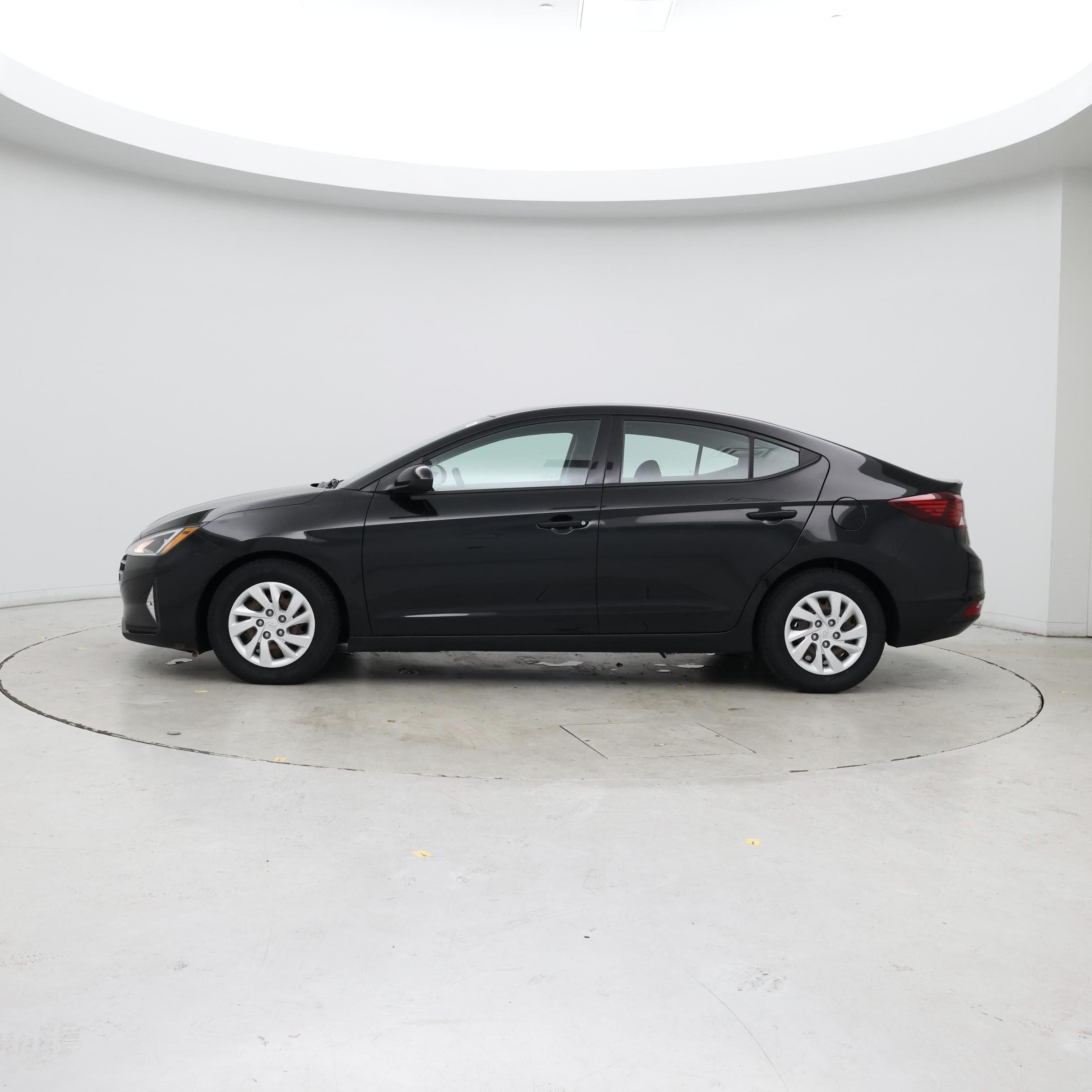 Thumbnail: 2020 Hyundai Elantra - 3