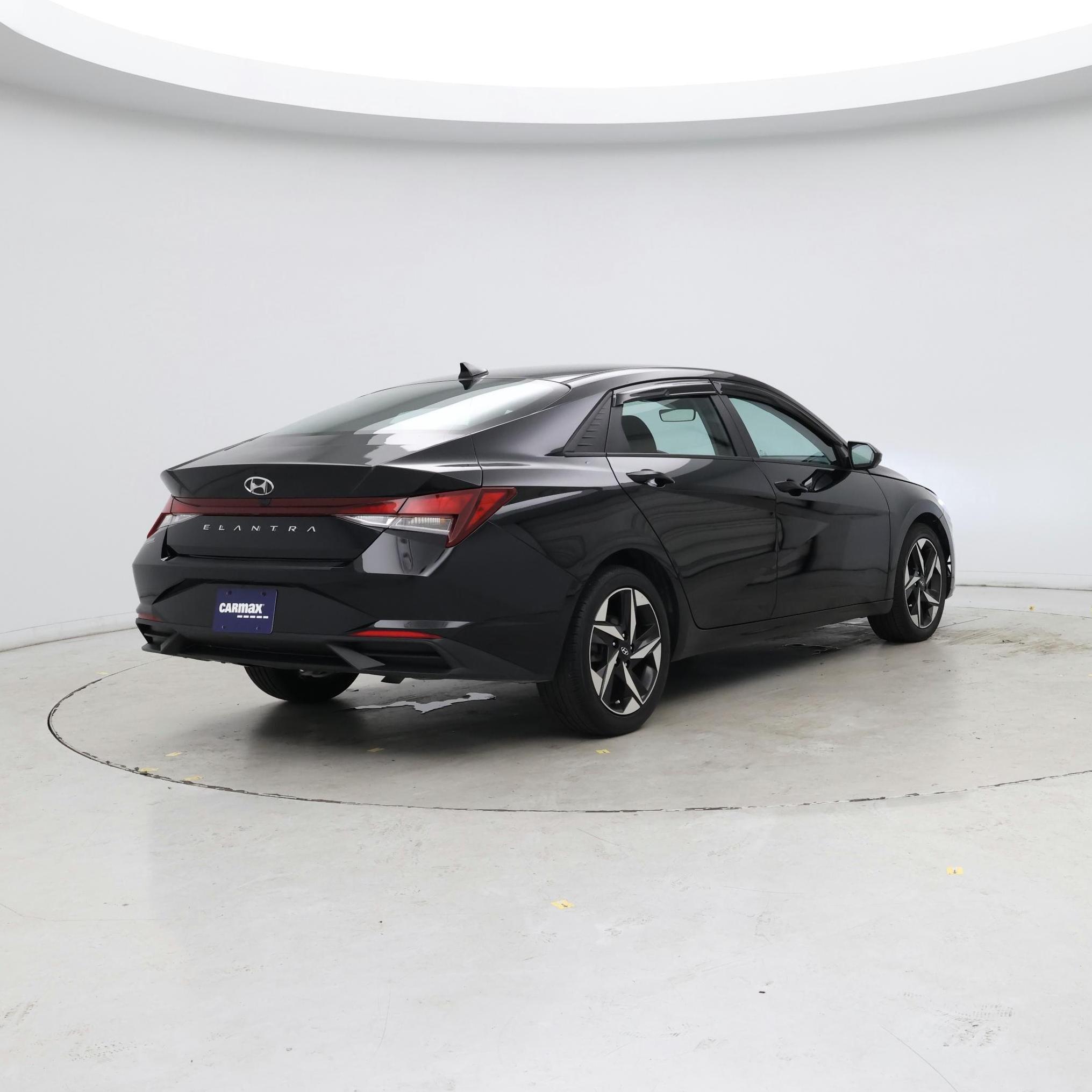 Thumbnail: 2023 Hyundai Elantra - 8