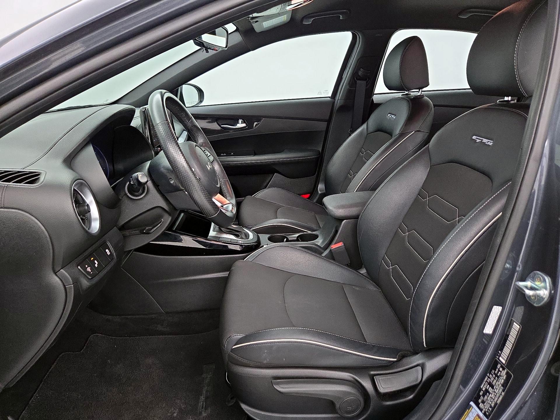 Thumbnail: 2023 Kia Forte - 11