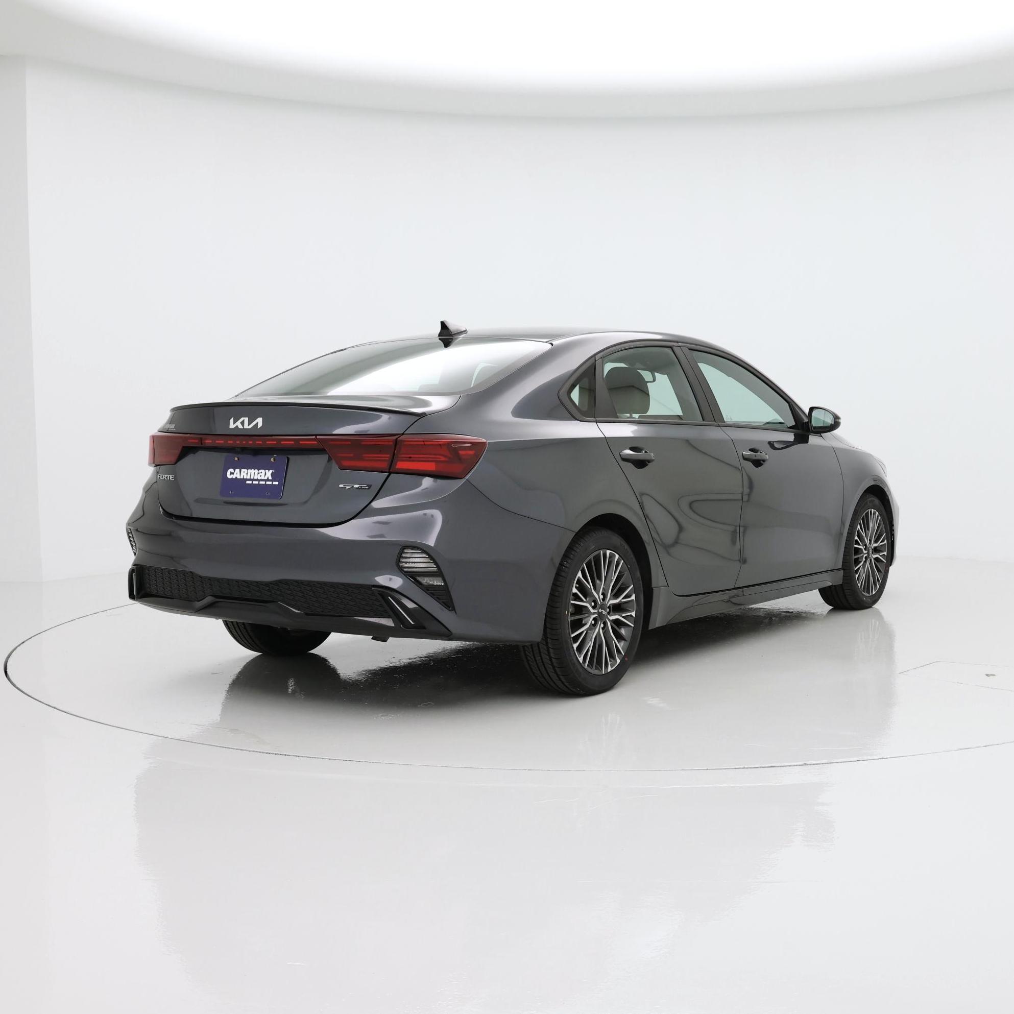 Thumbnail: 2023 Kia Forte - 8