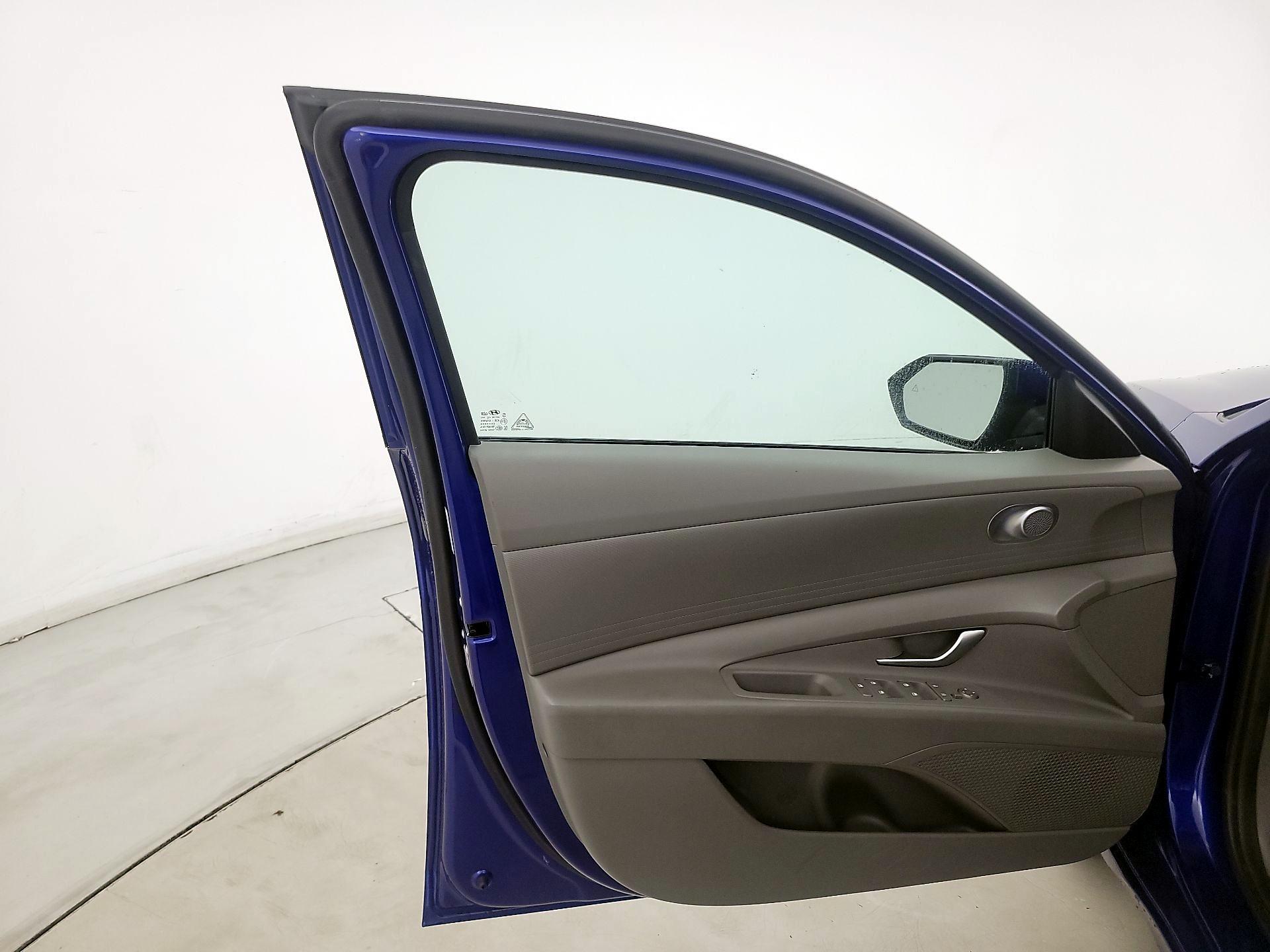 Thumbnail: 2024 Hyundai Elantra - 12