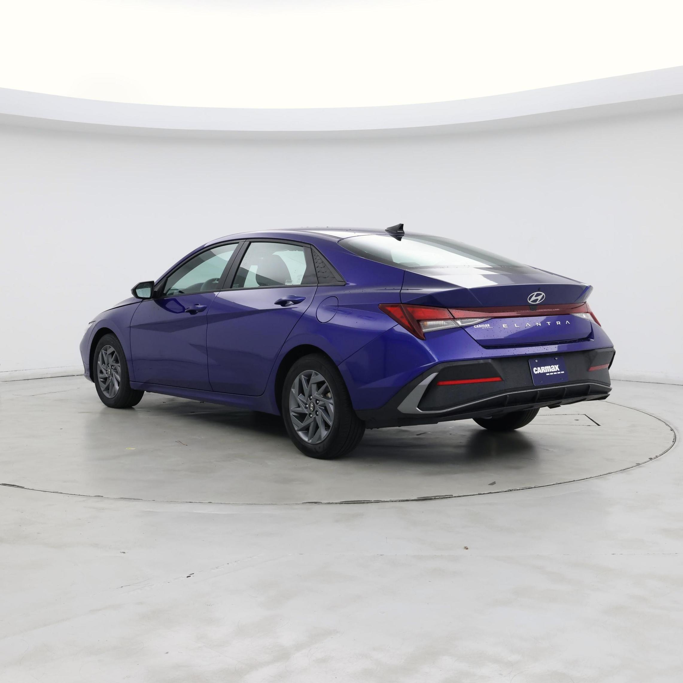 Thumbnail: 2024 Hyundai Elantra - 2