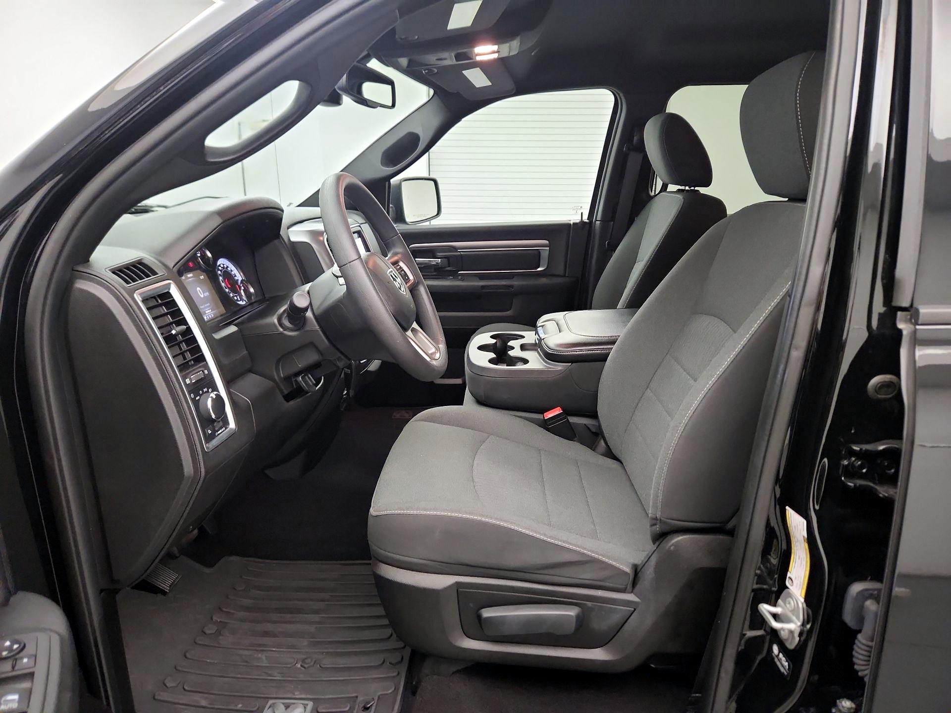 Thumbnail: 2022 RAM 1500 Classic - 11