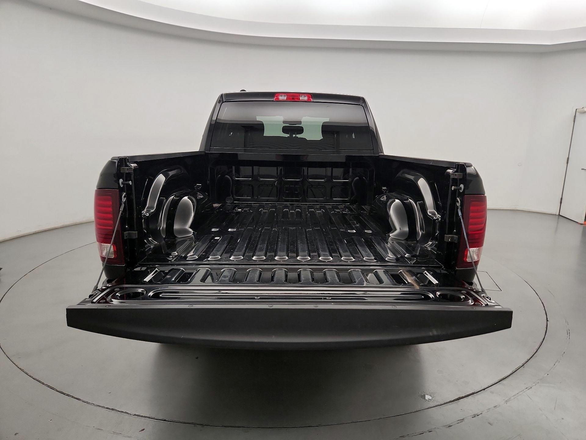Thumbnail: 2022 RAM 1500 Classic - 20