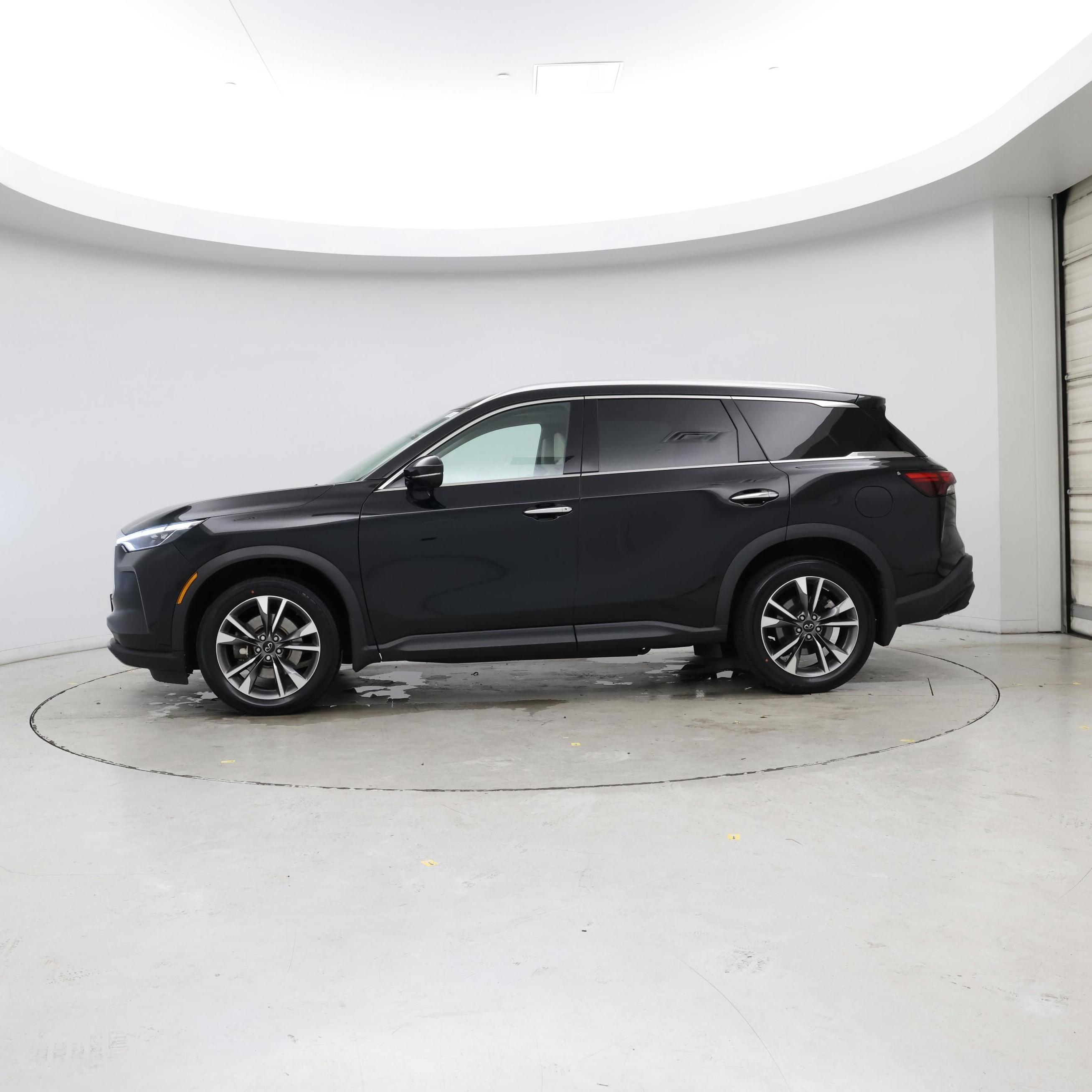 Thumbnail: 2023 INFINITI QX60 - 3