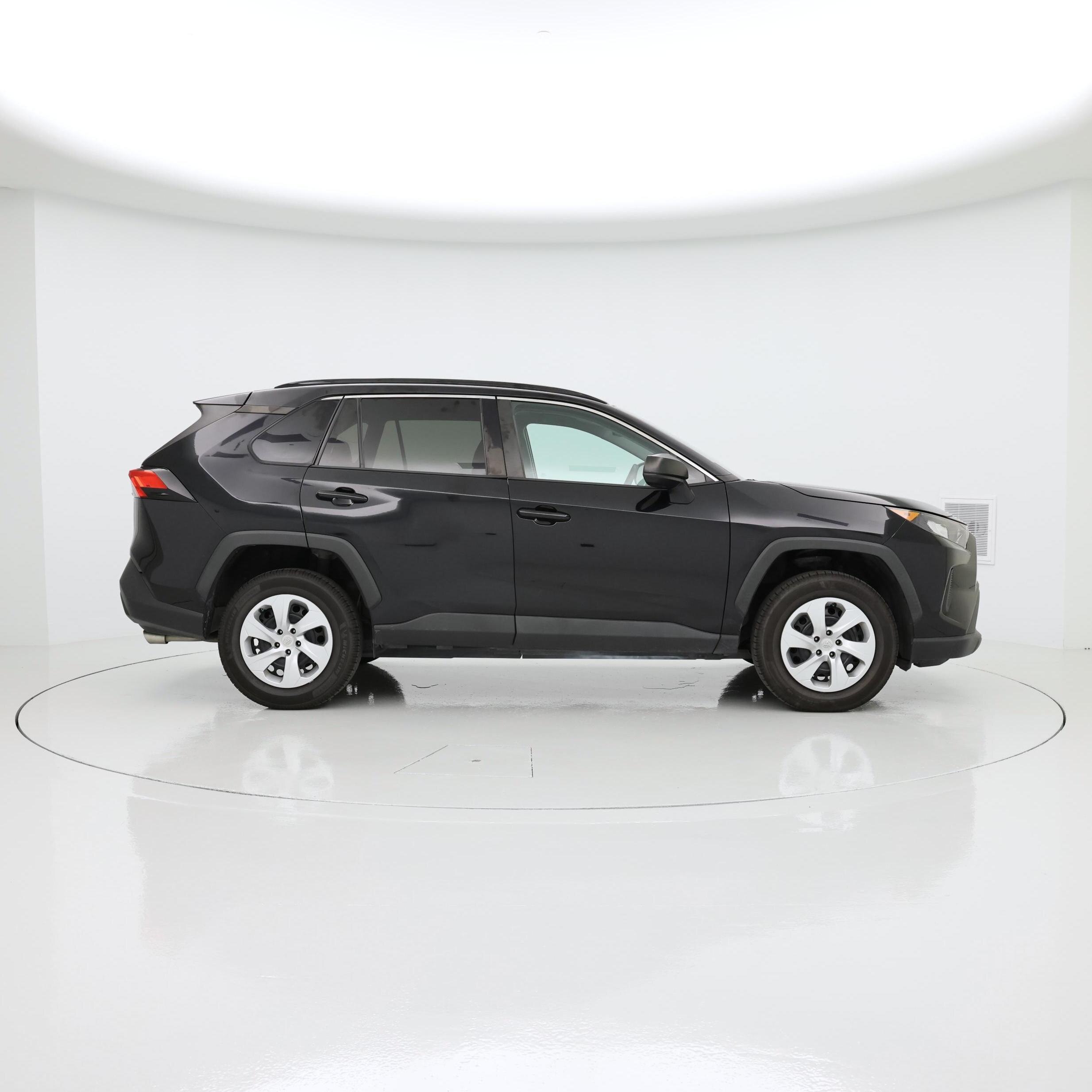 Thumbnail: 2020 Toyota RAV4 - 7