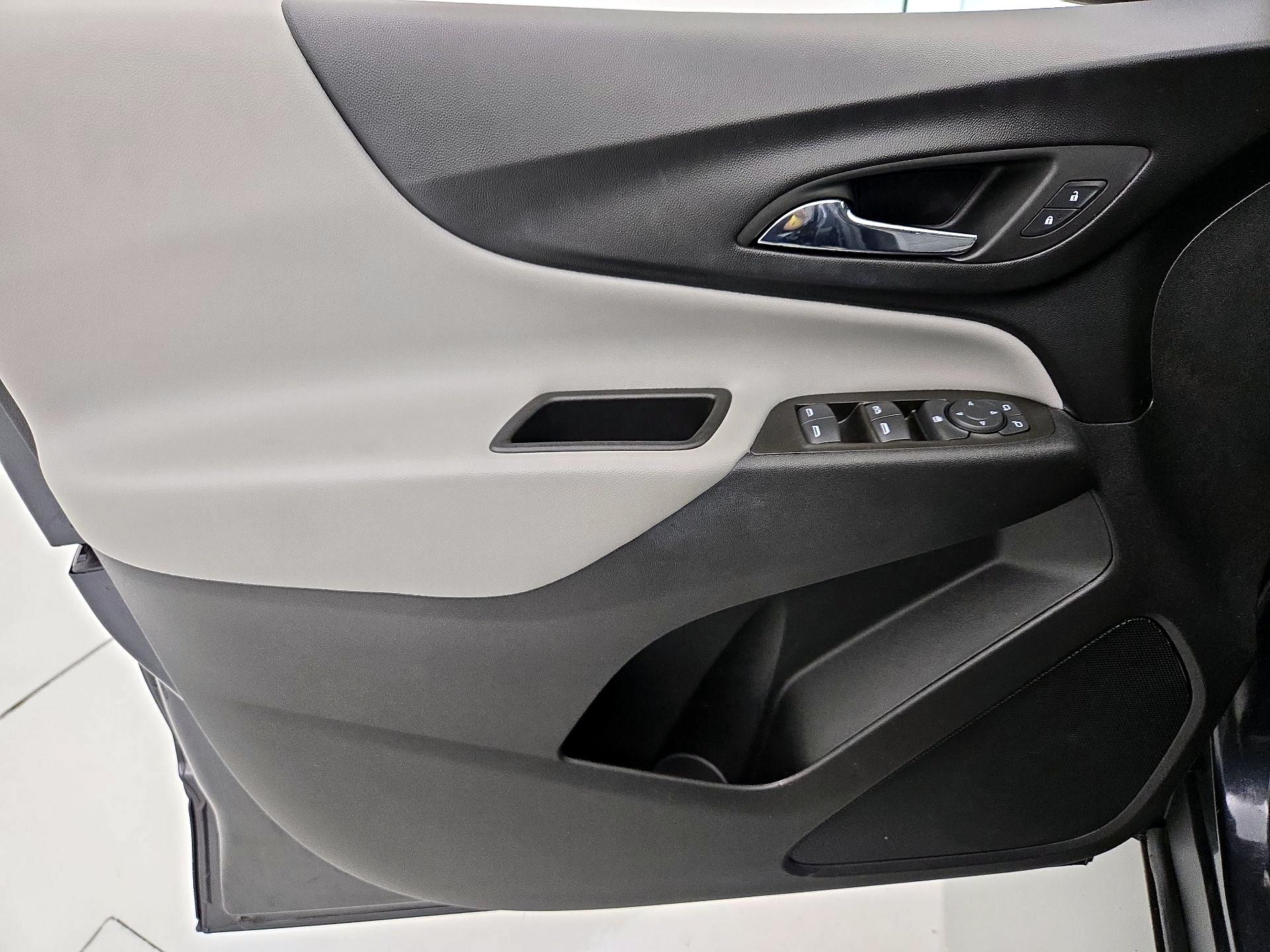 Thumbnail: 2022 Chevrolet Equinox - 12