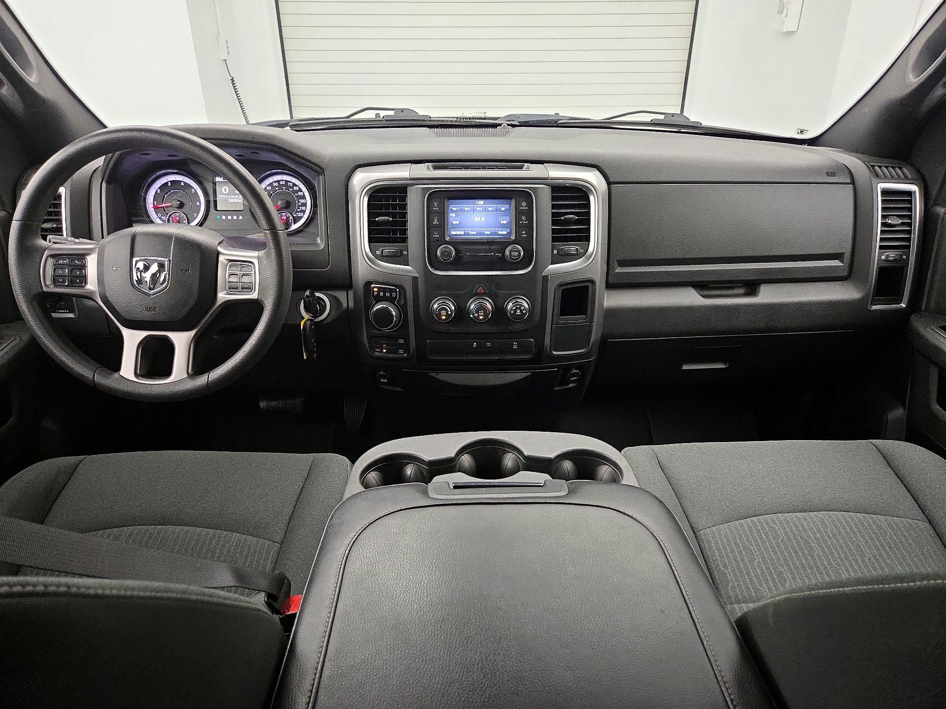 Thumbnail: 2022 RAM 1500 Classic - 9