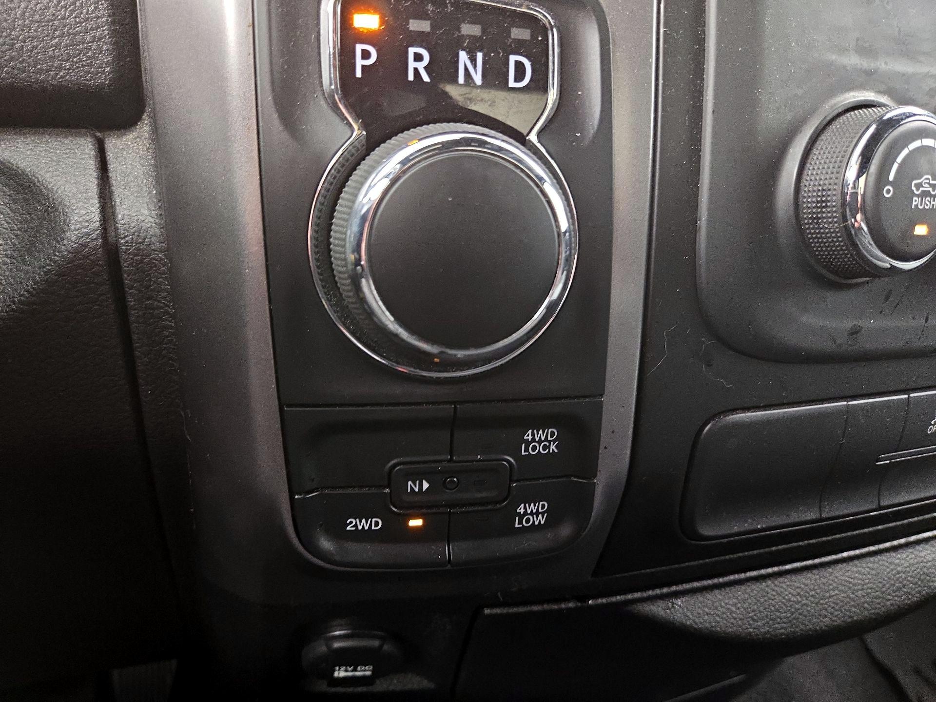 Thumbnail: 2022 RAM 1500 Classic - 17