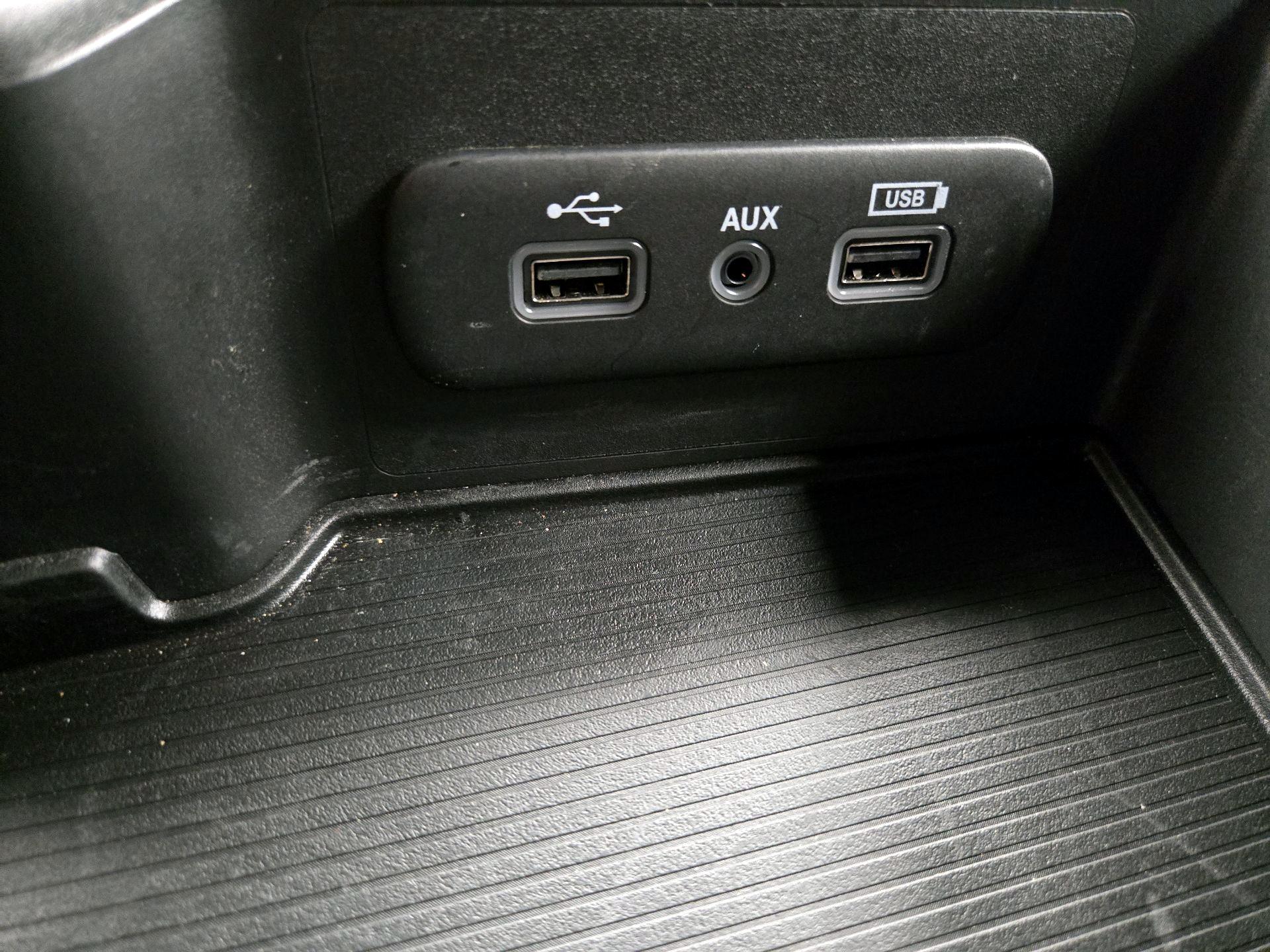 Thumbnail: 2022 RAM 1500 Classic - 18