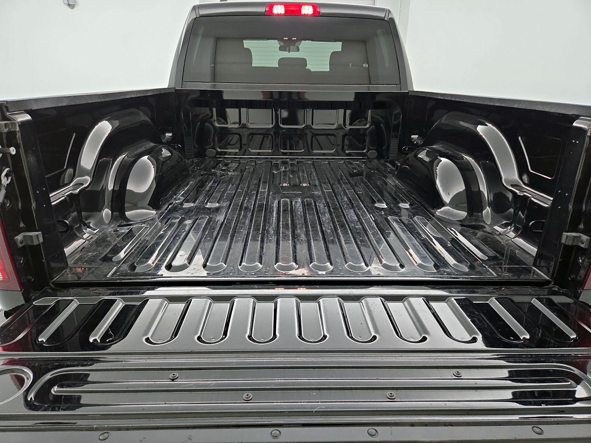 Thumbnail: 2022 RAM 1500 Classic - 20