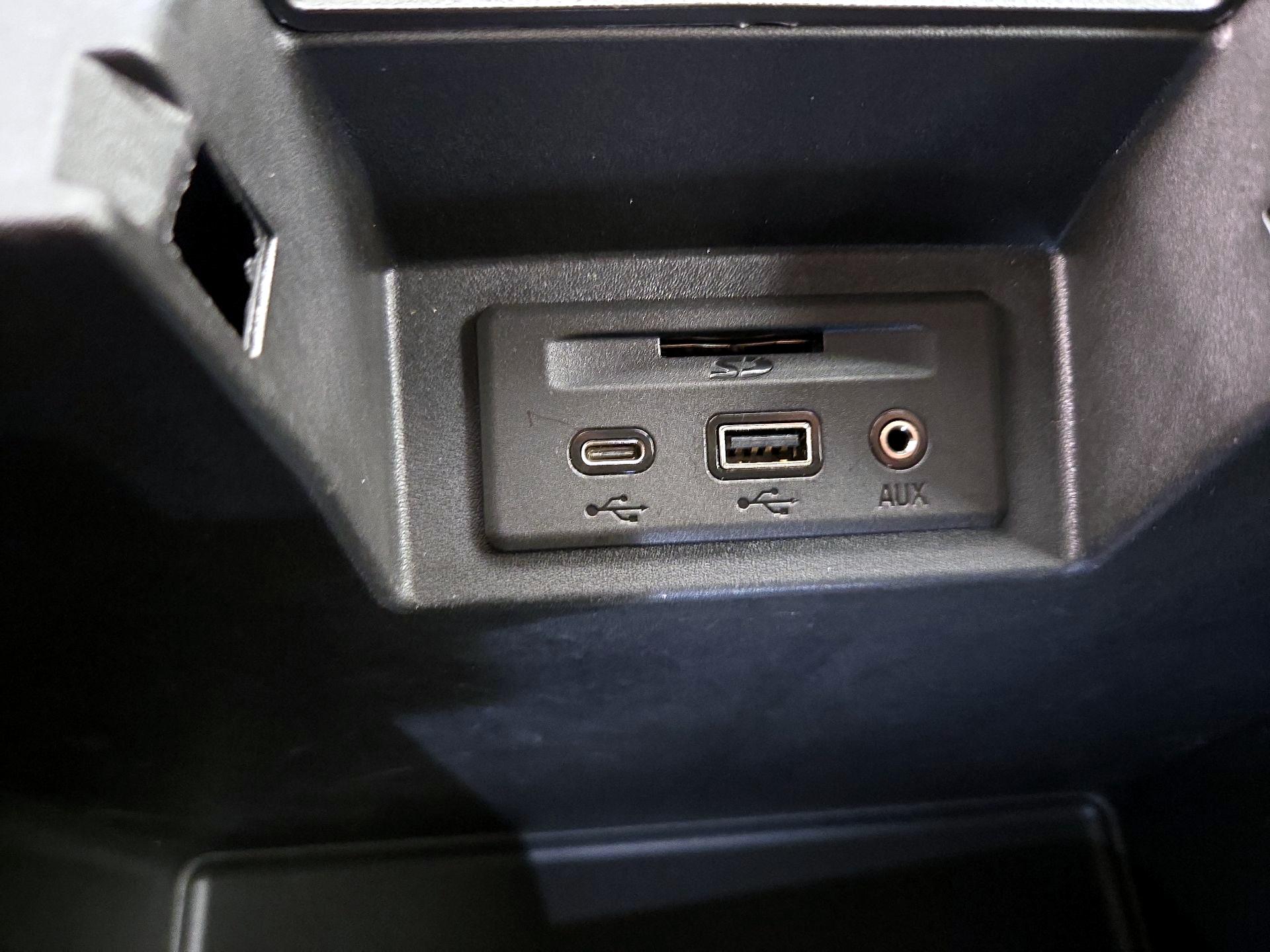Thumbnail: 2021 Chevrolet Silverado 1500 - 18