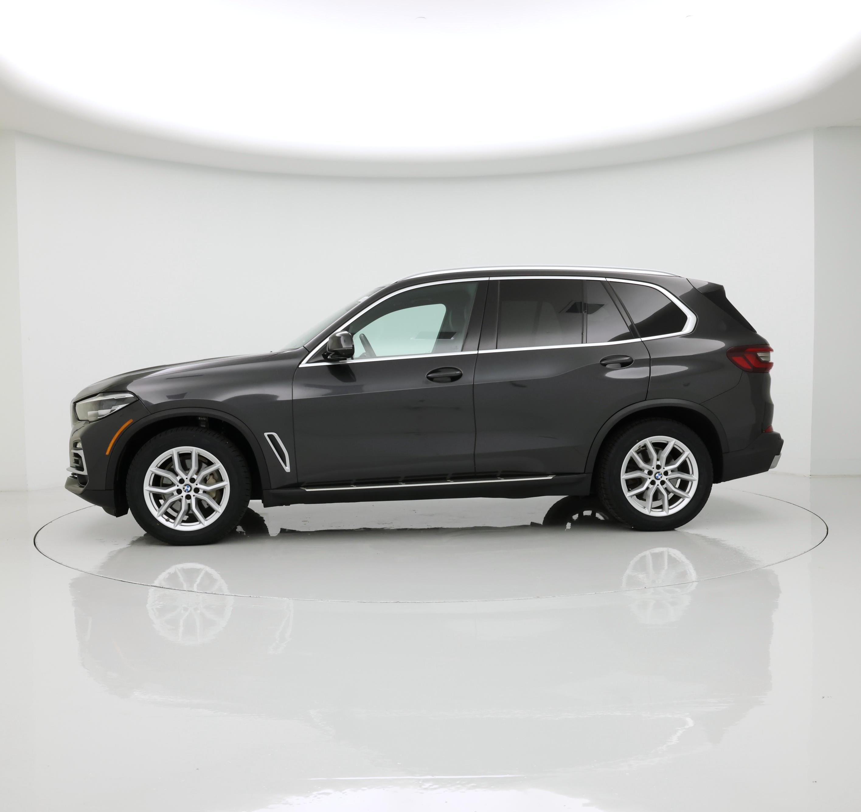 Thumbnail: 2021 BMW X5 - 3