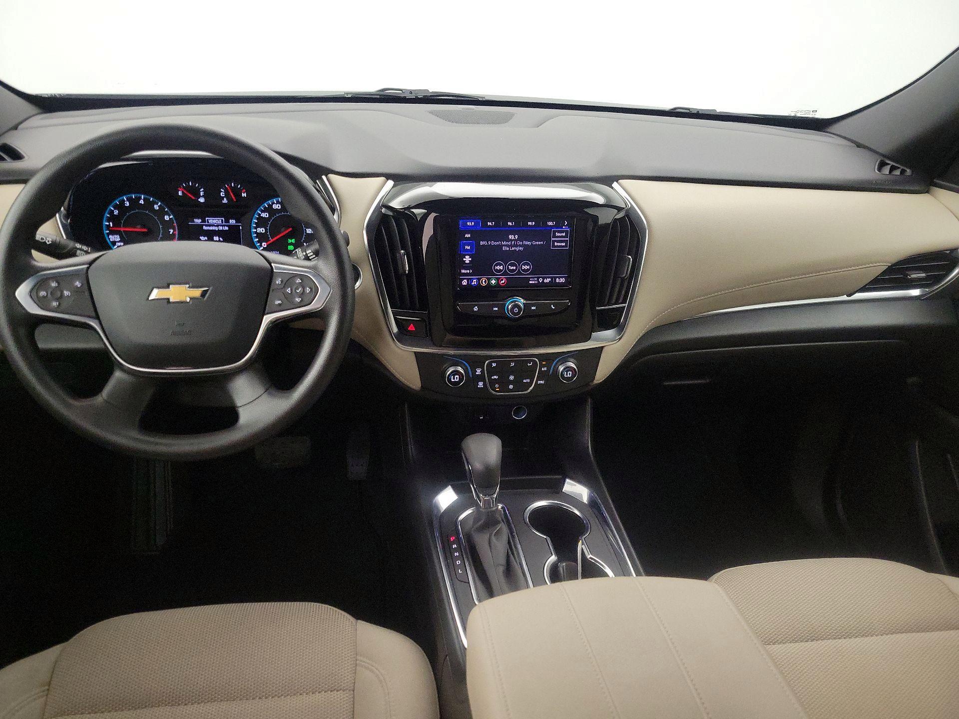 Thumbnail: 2022 Chevrolet Traverse - 9