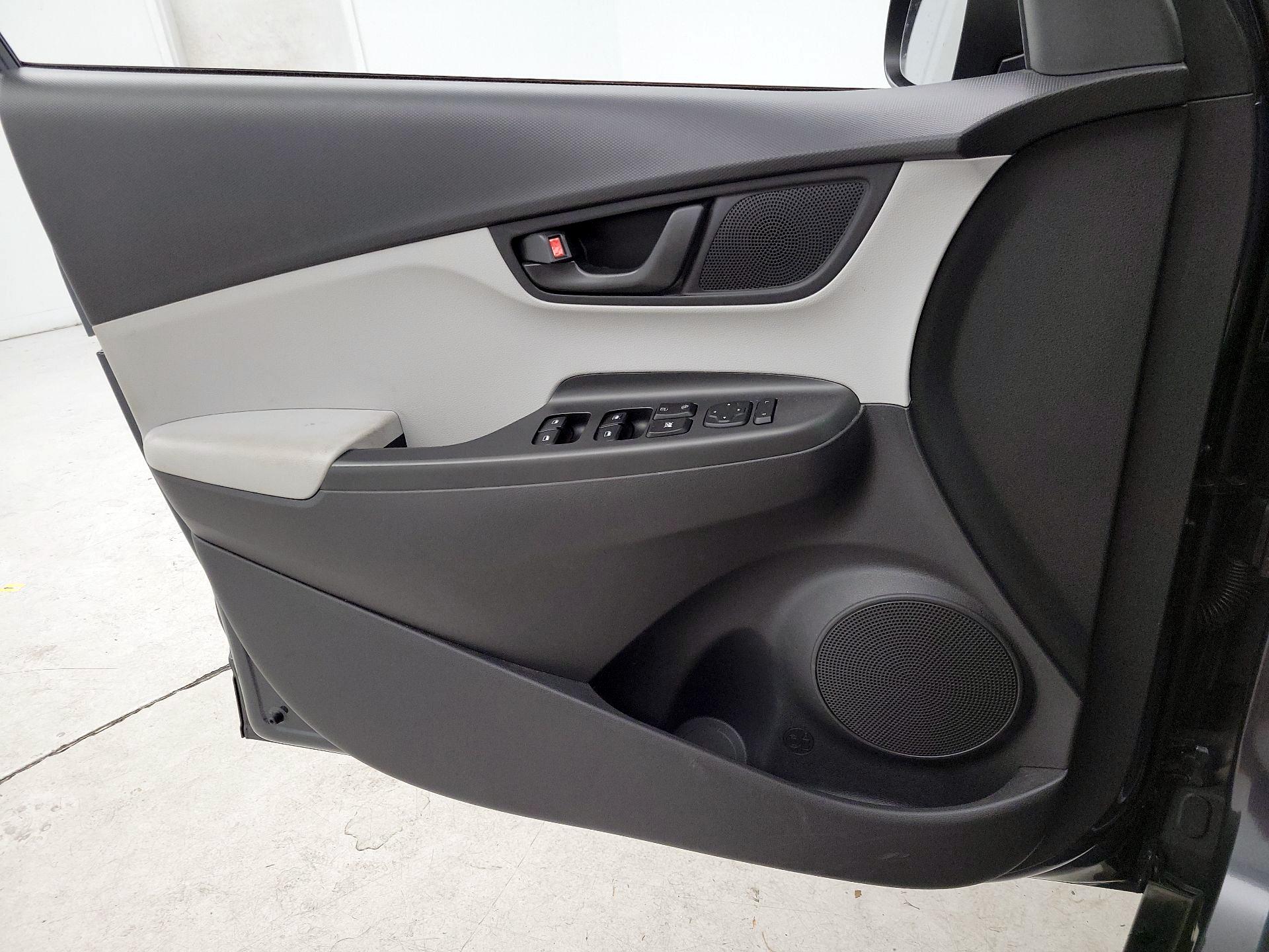 Thumbnail: 2022 Hyundai Kona - 12