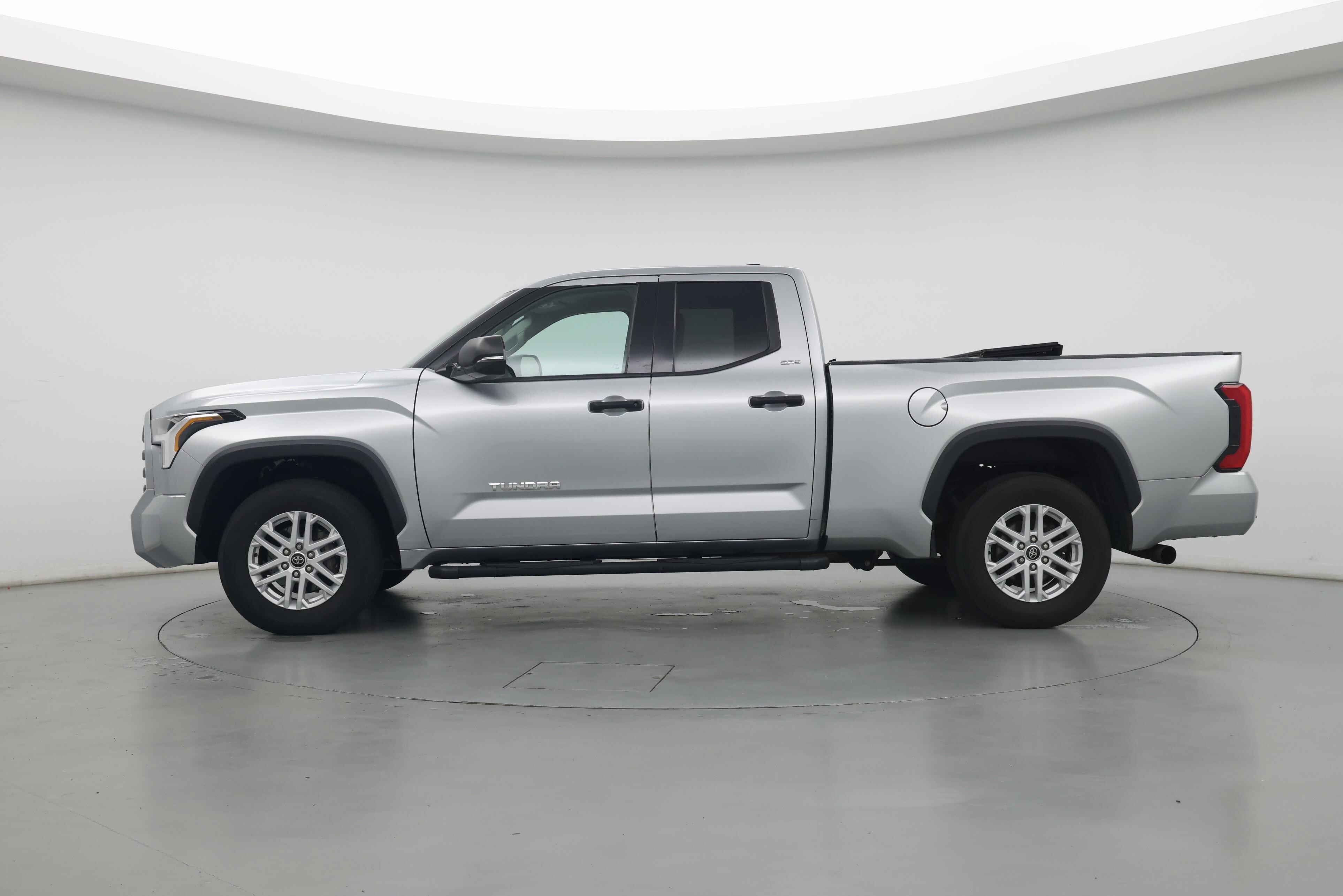 Thumbnail: 2022 Toyota Tundra - 3