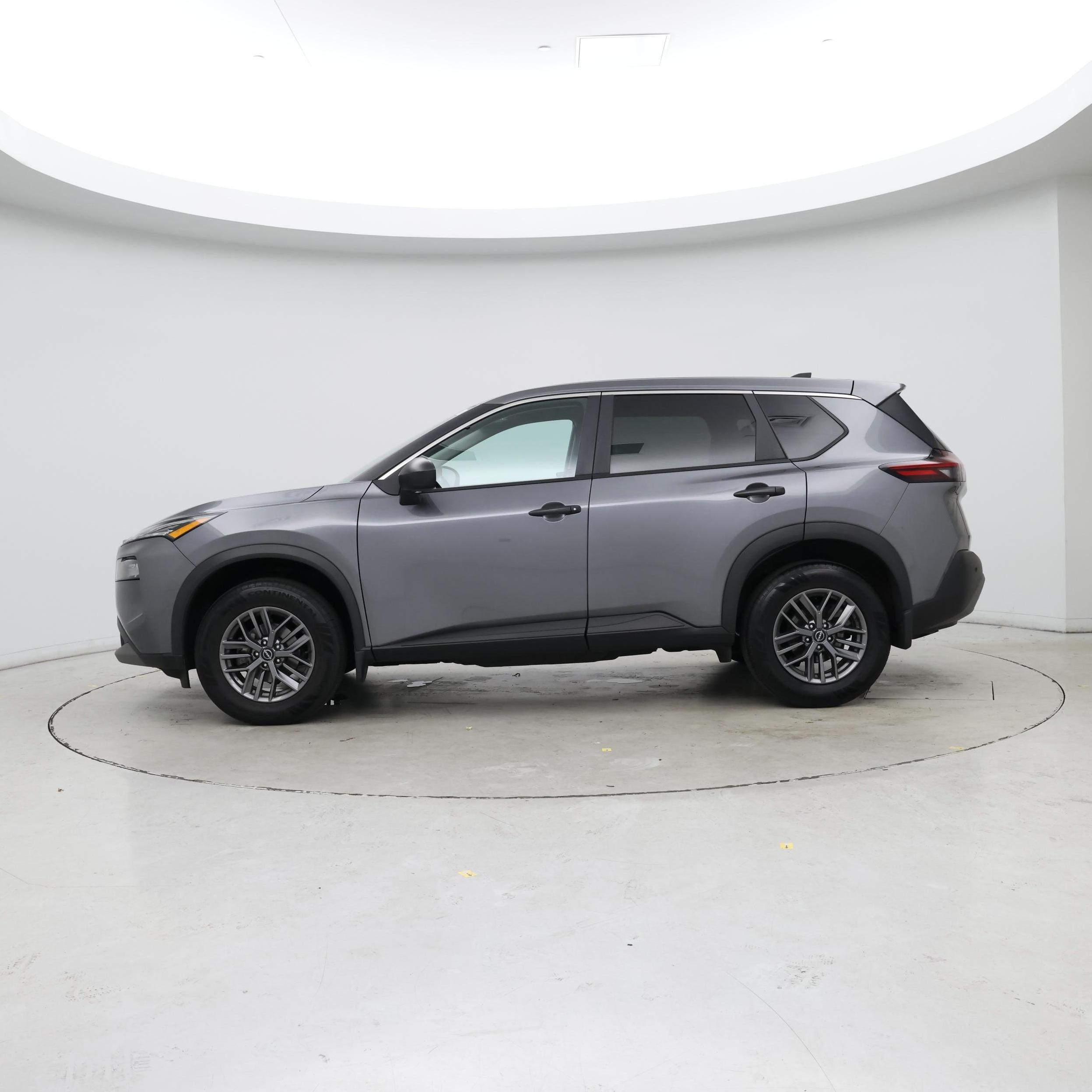 Thumbnail: 2022 Nissan Rogue - 3