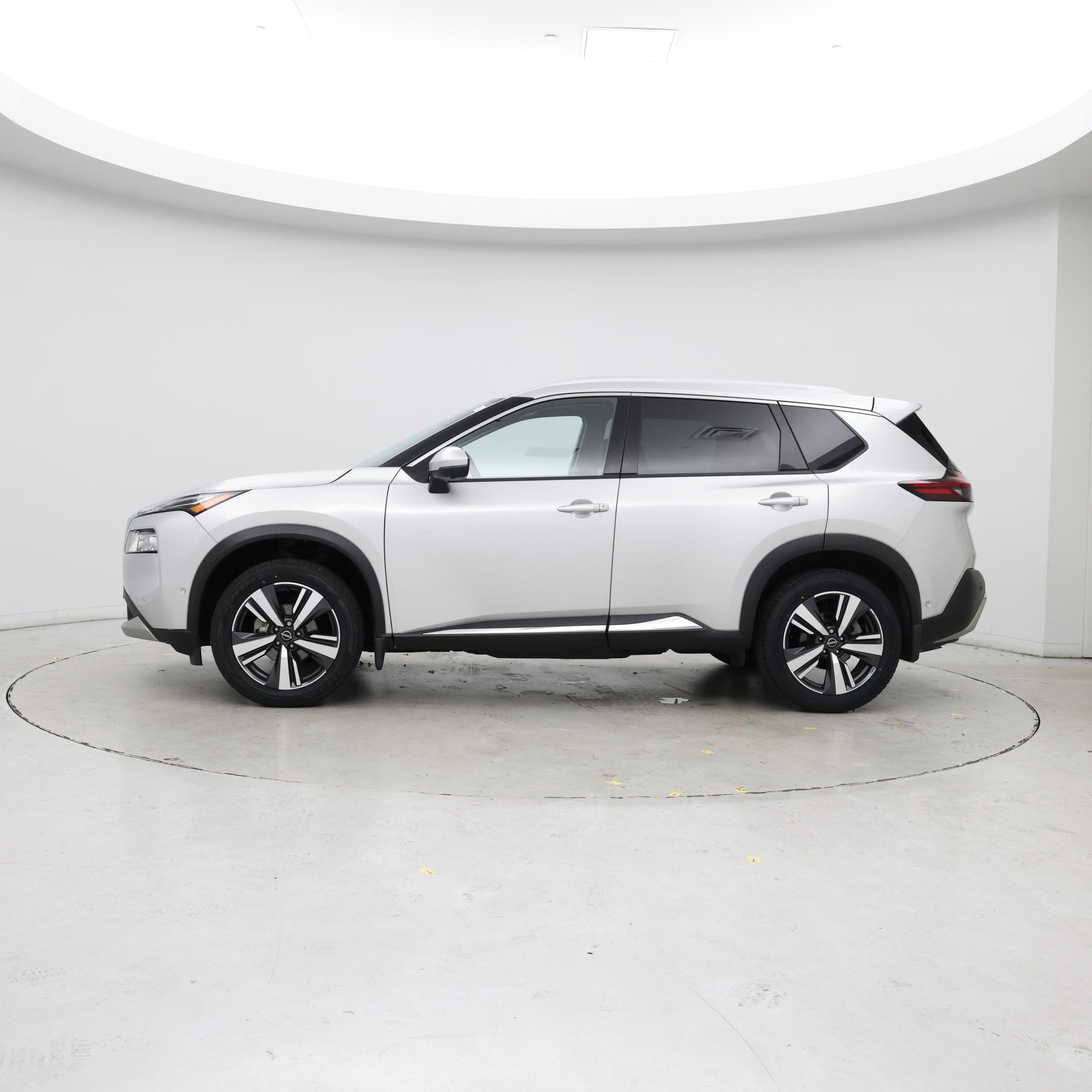 Thumbnail: 2022 Nissan Rogue - 3