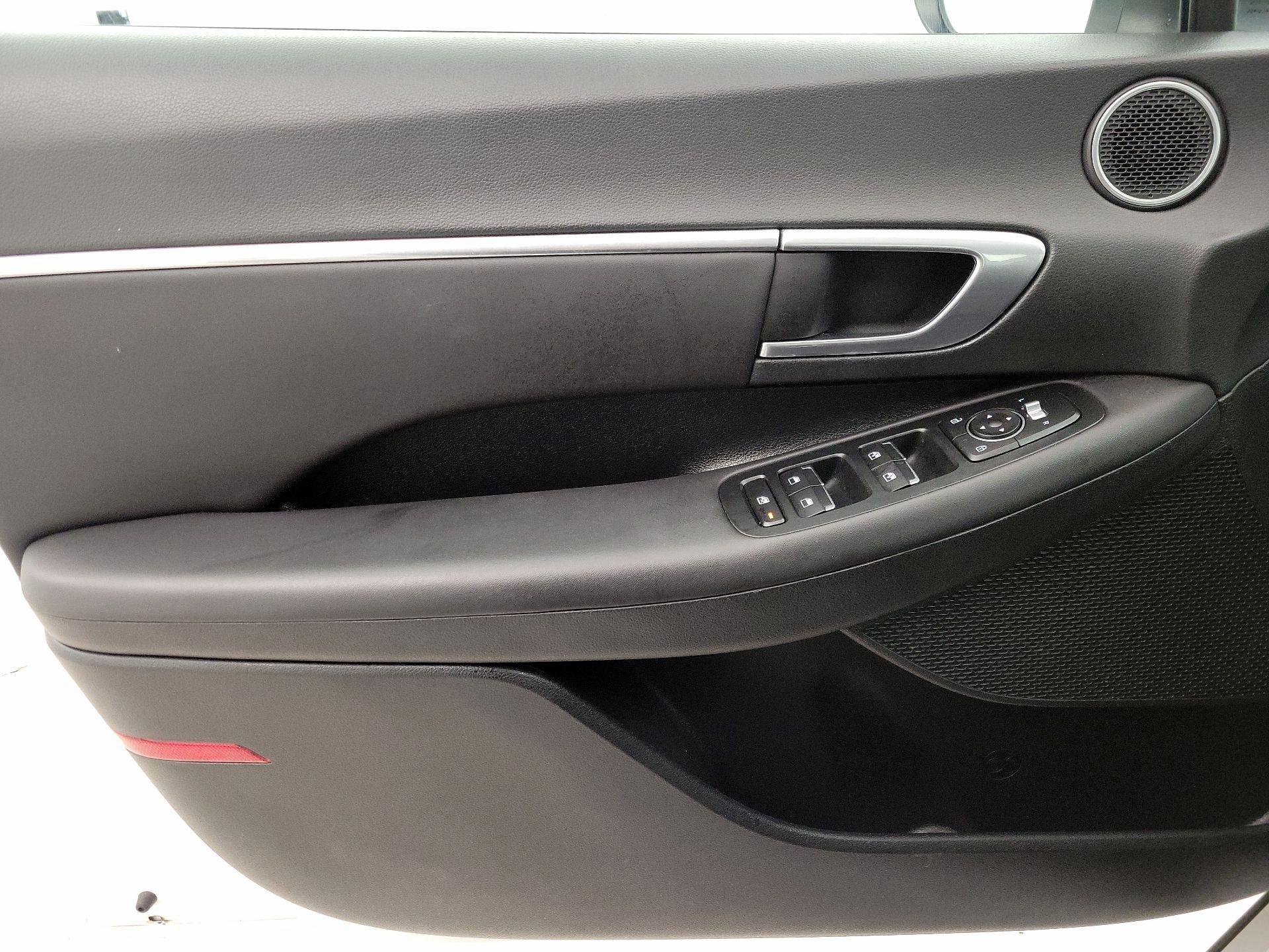 Thumbnail: 2022 Hyundai Sonata - 12