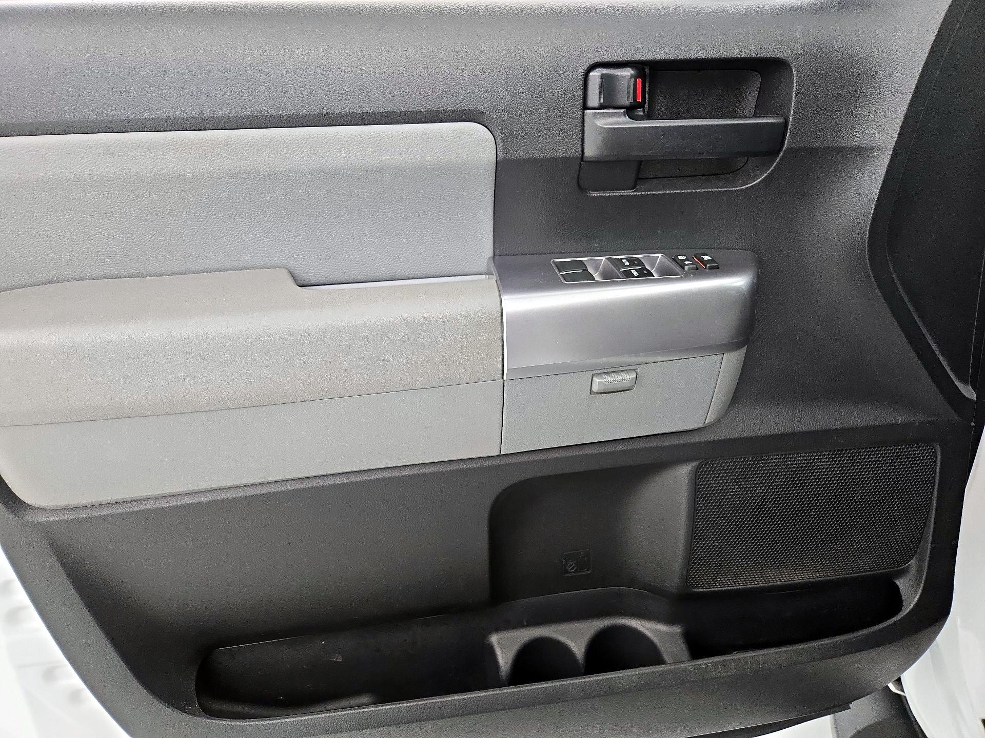 Thumbnail: 2020 Toyota Sequoia - 12