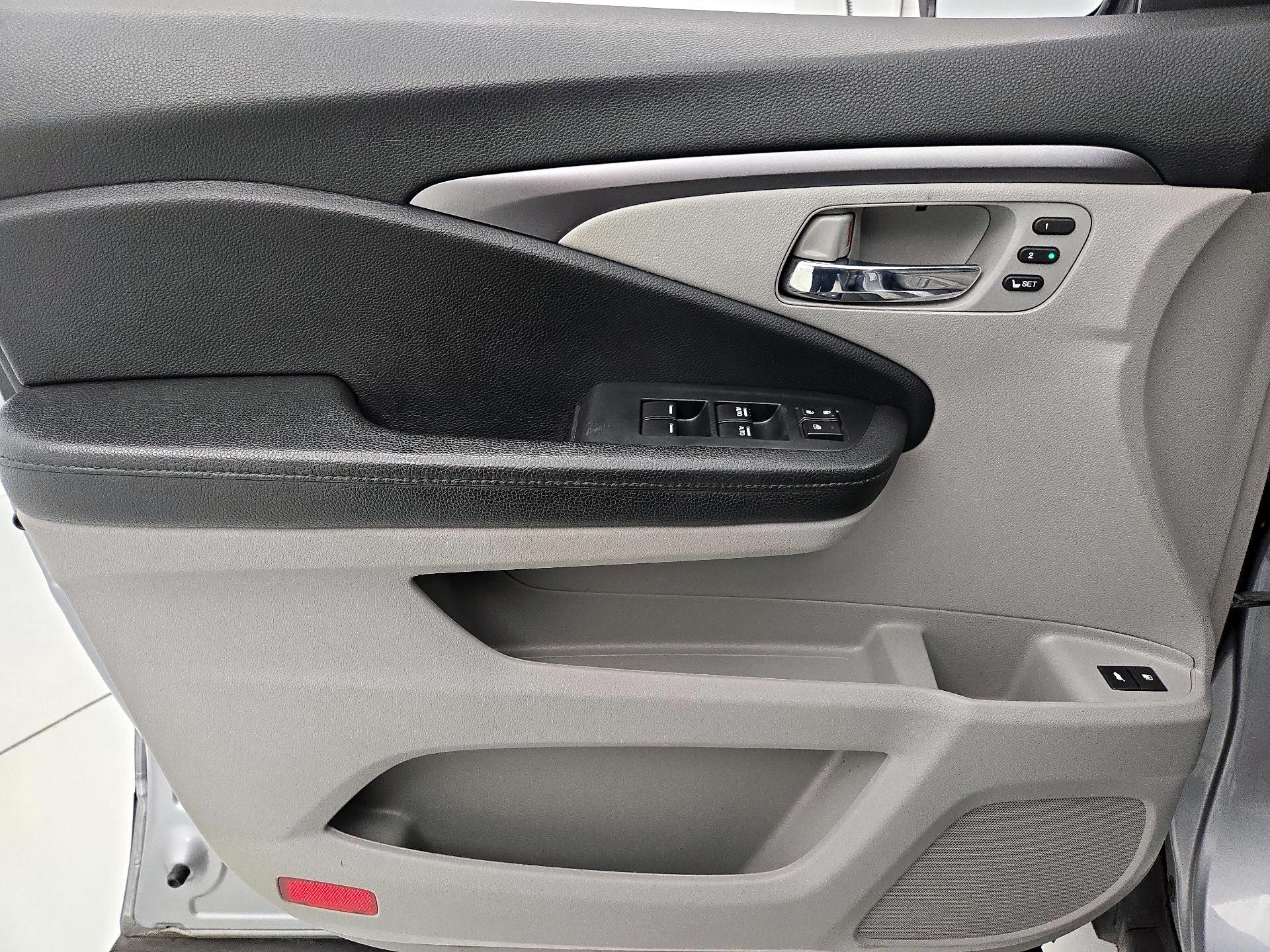 Thumbnail: 2022 Honda Pilot - 12