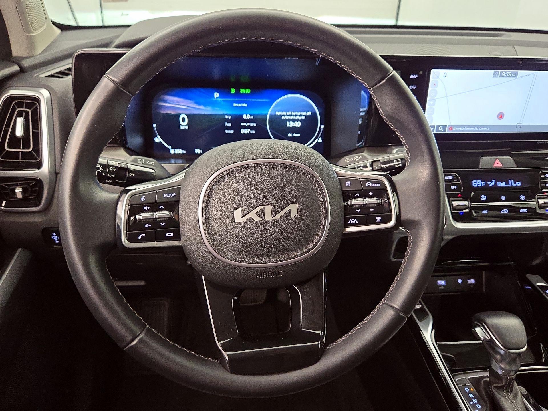 Thumbnail: 2023 Kia Sorento - 10